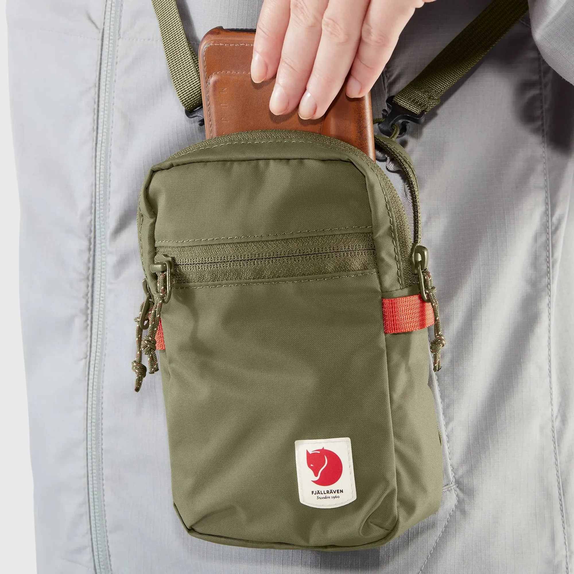 Product image 11 of 12 of Fjällräven High Coast Pocket Bag - Mountain Green