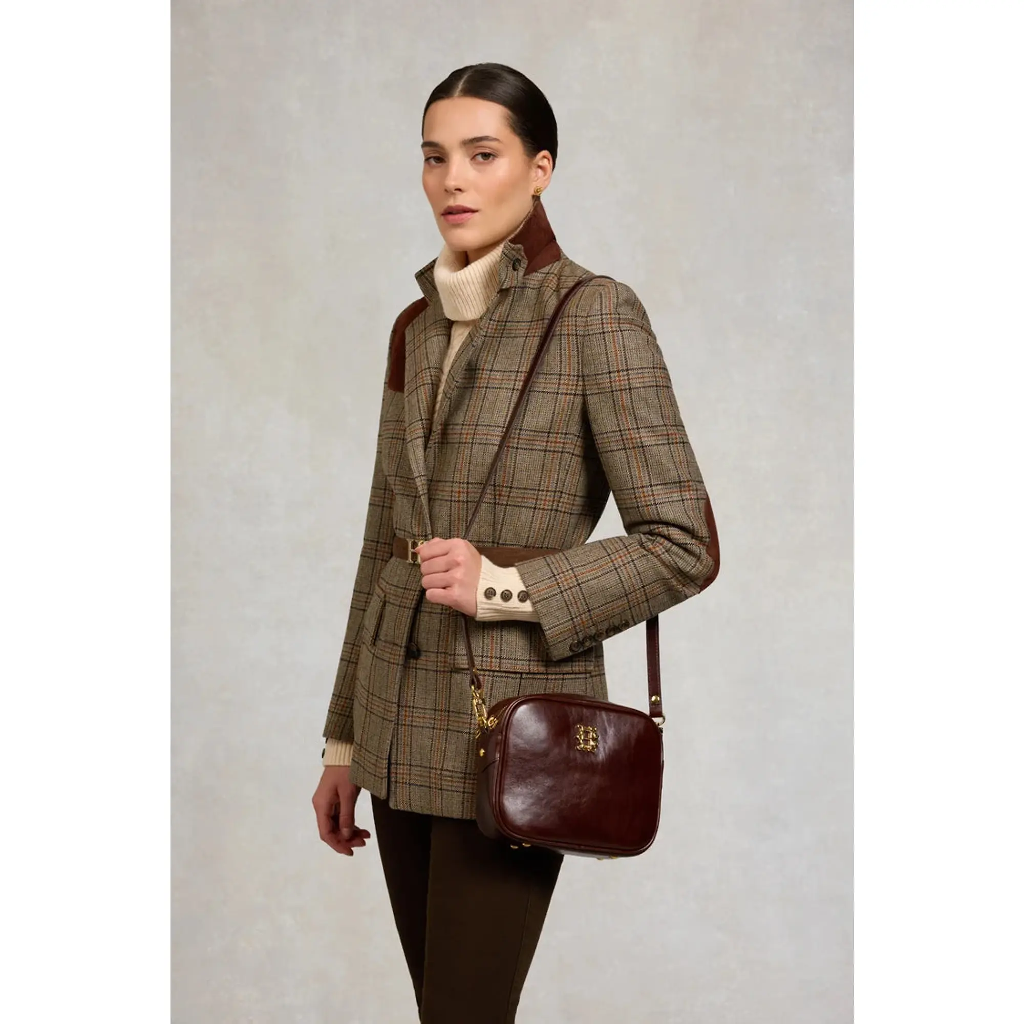 Product image 3 of 9 of Holland Cooper Women's Country Camera Bag - Chestnut Leather