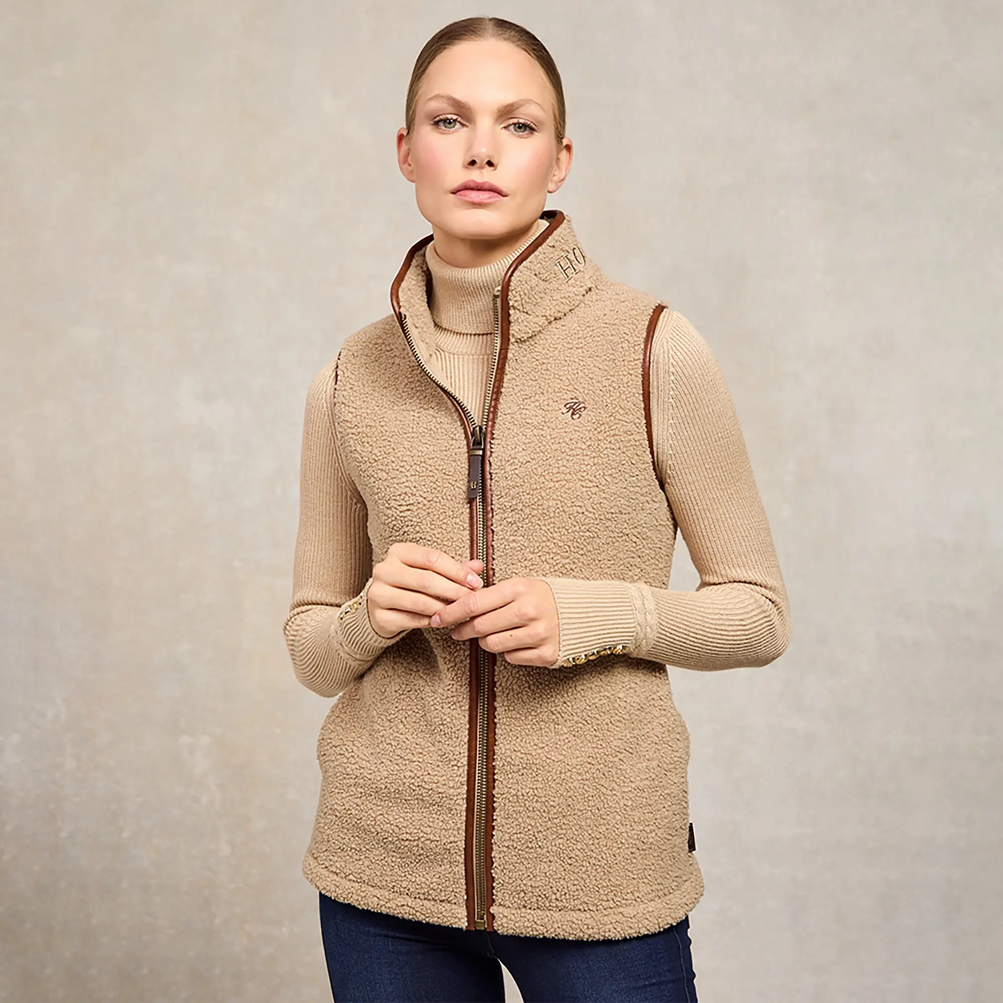 Product image 2 of 11 of Holland Cooper Women's Country Fleece Gilet - Natural Borg