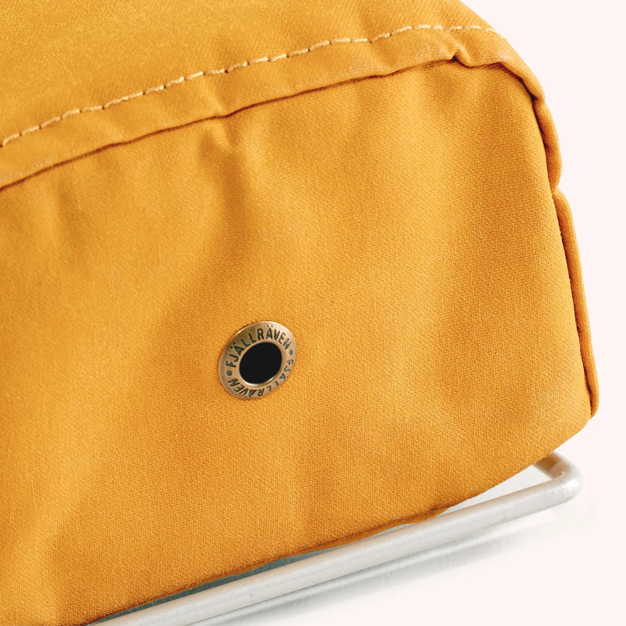 Product image 8 of 10 of Fjällräven Kånken Bottle Pocket - Navy