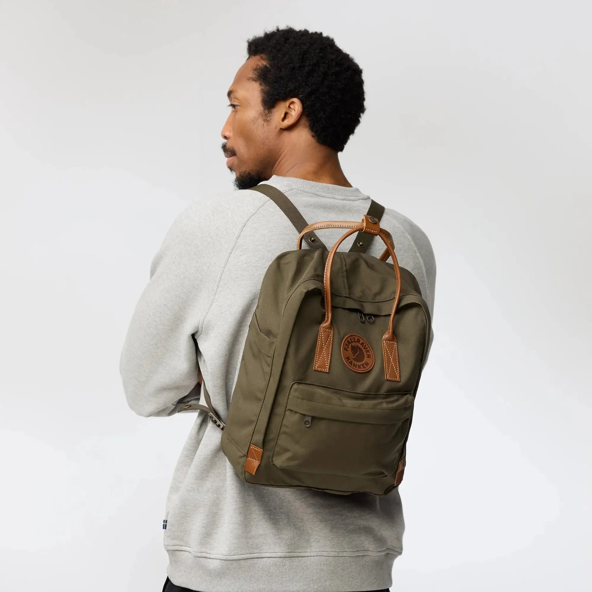 Product image 6 of 9 of Fjällräven Kånken No. 2 Backpack 16L - Navy