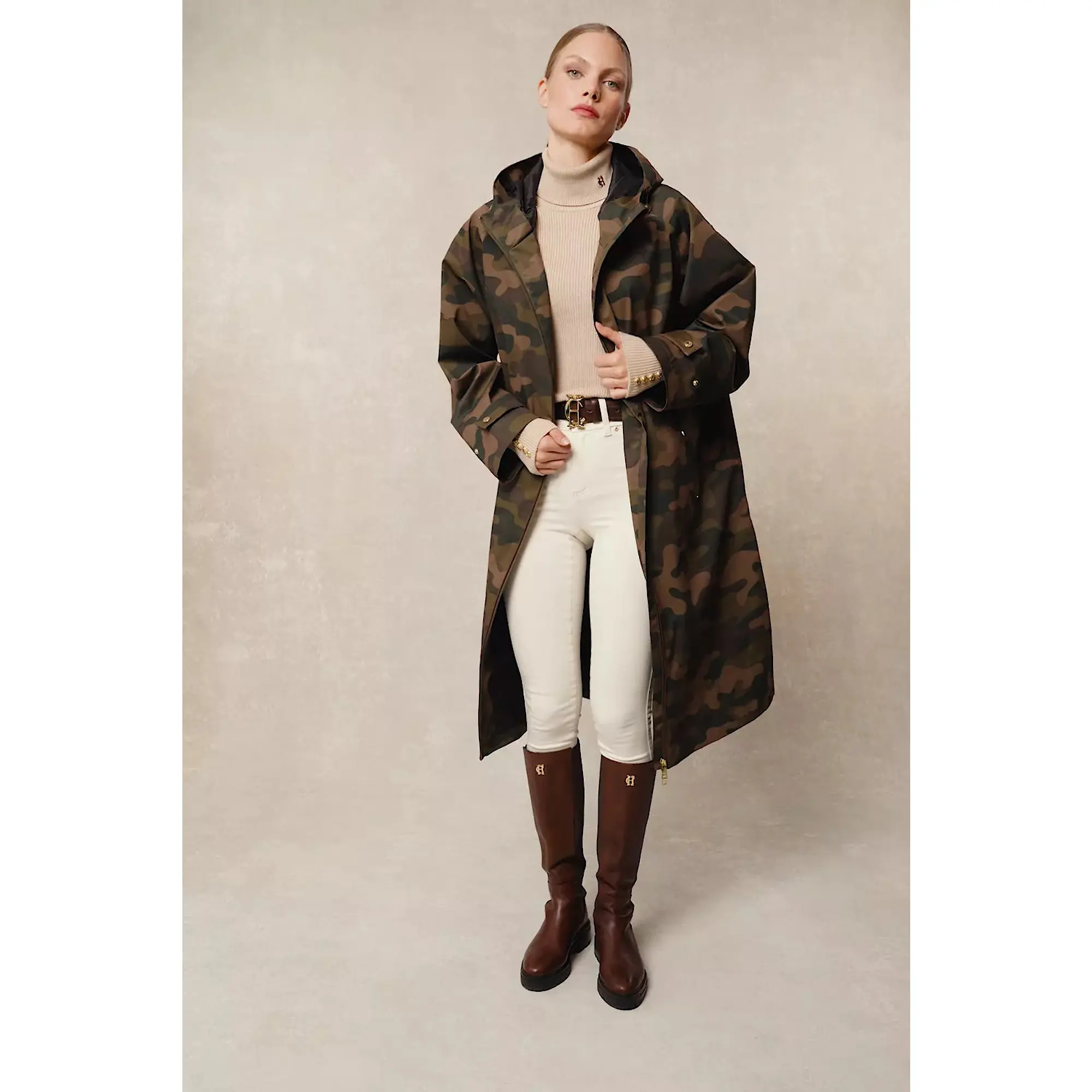 Product image 5 of 12 of Holland Cooper Women's One-Size Lightweight Waterproof Coat - Camo