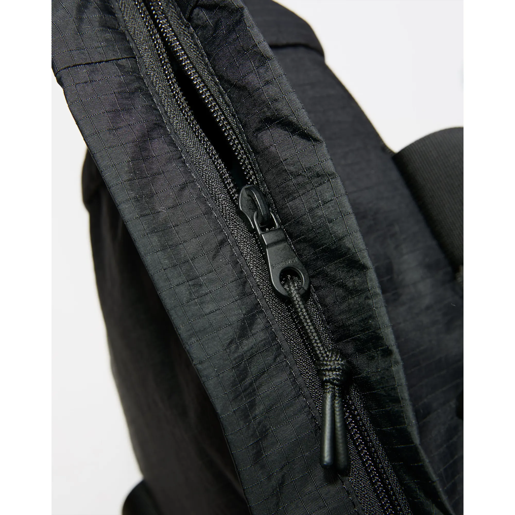 Product image 7 of 7 of Sandqvist Grid Rolltop Backpack 16" - Black