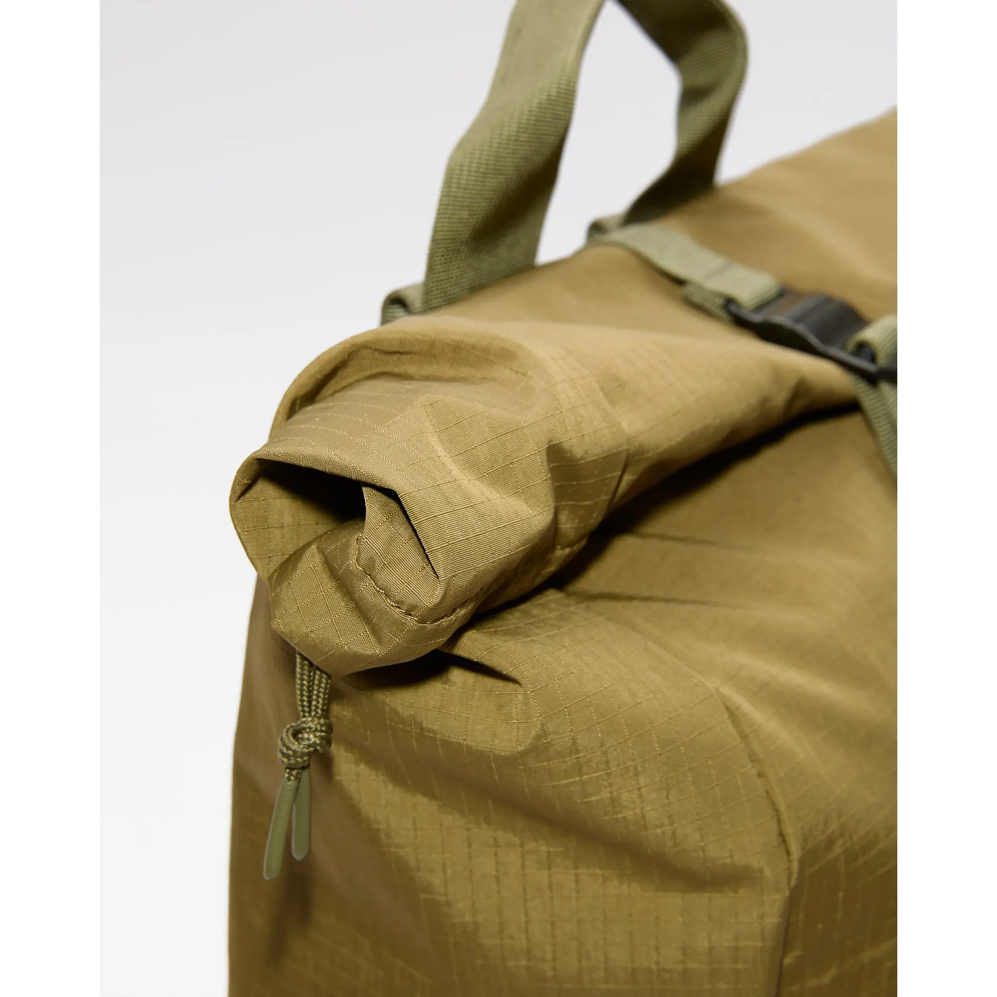 Product image 6 of 8 of Sandqvist Grid Rolltop Backpack 16" - Military Olive
