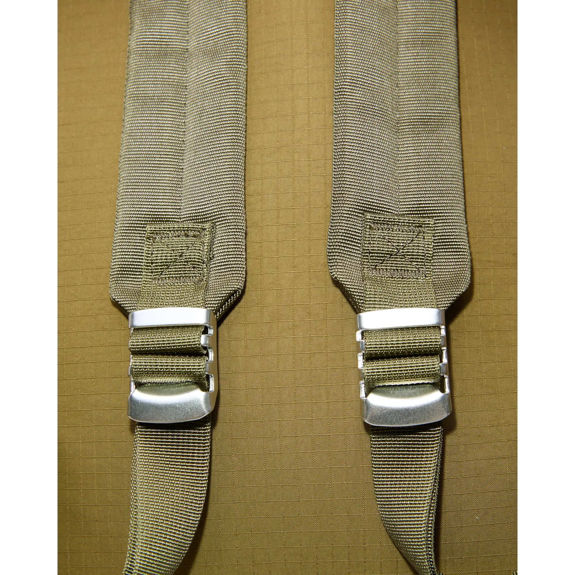 Product image 7 of 8 of Sandqvist Grid Rolltop Backpack 16" - Military Olive