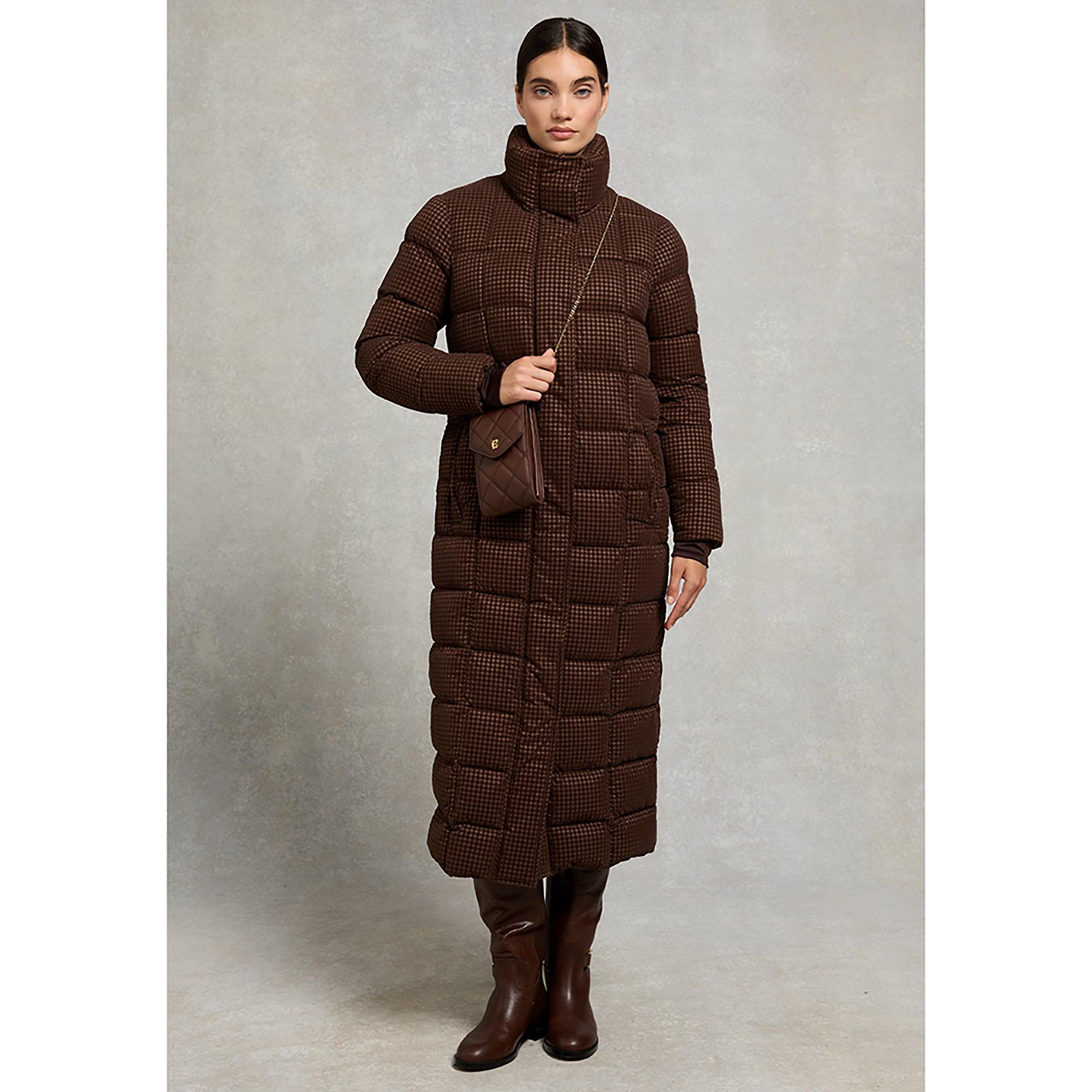 Product image 2 of 8 of Holland Cooper Women's Knightsbridge Quilted Phone Pouch - Rich Chocolate Leather