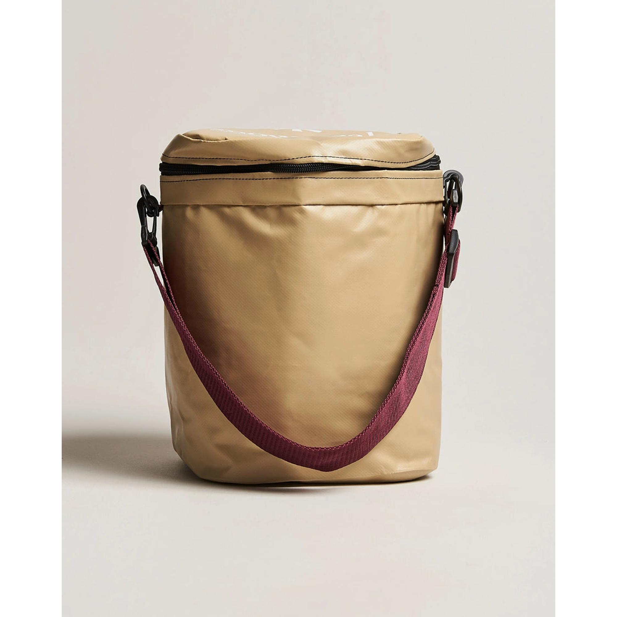 Product image 3 of 8 of Snow Peak Soft Cooler 11