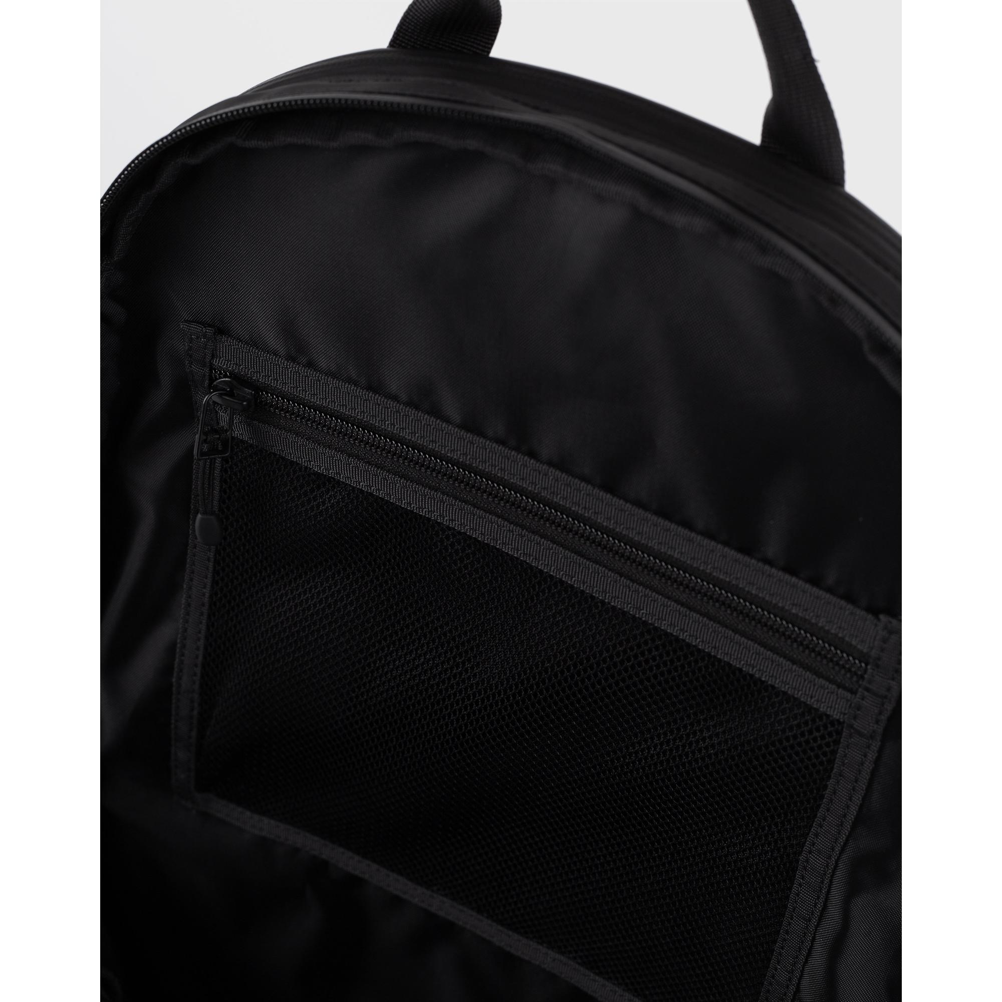 Product image 5 of 6 of Sandqvist Stream Zipper Backpack 23L 16" - Black