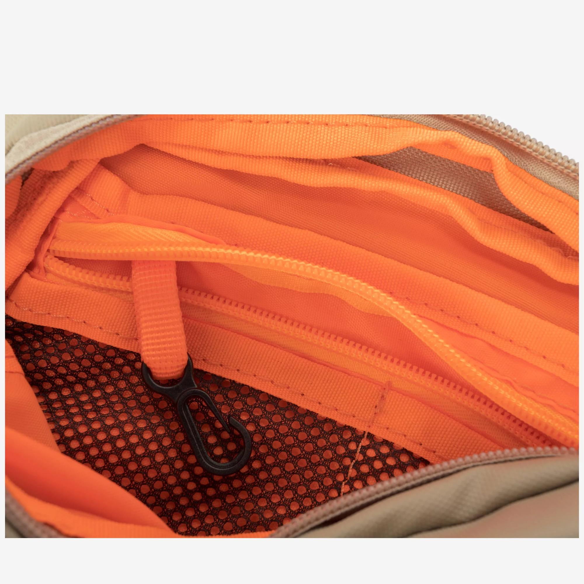 Product image 8 of 11 of Elliker Semer Sling Bag 1L - Sand