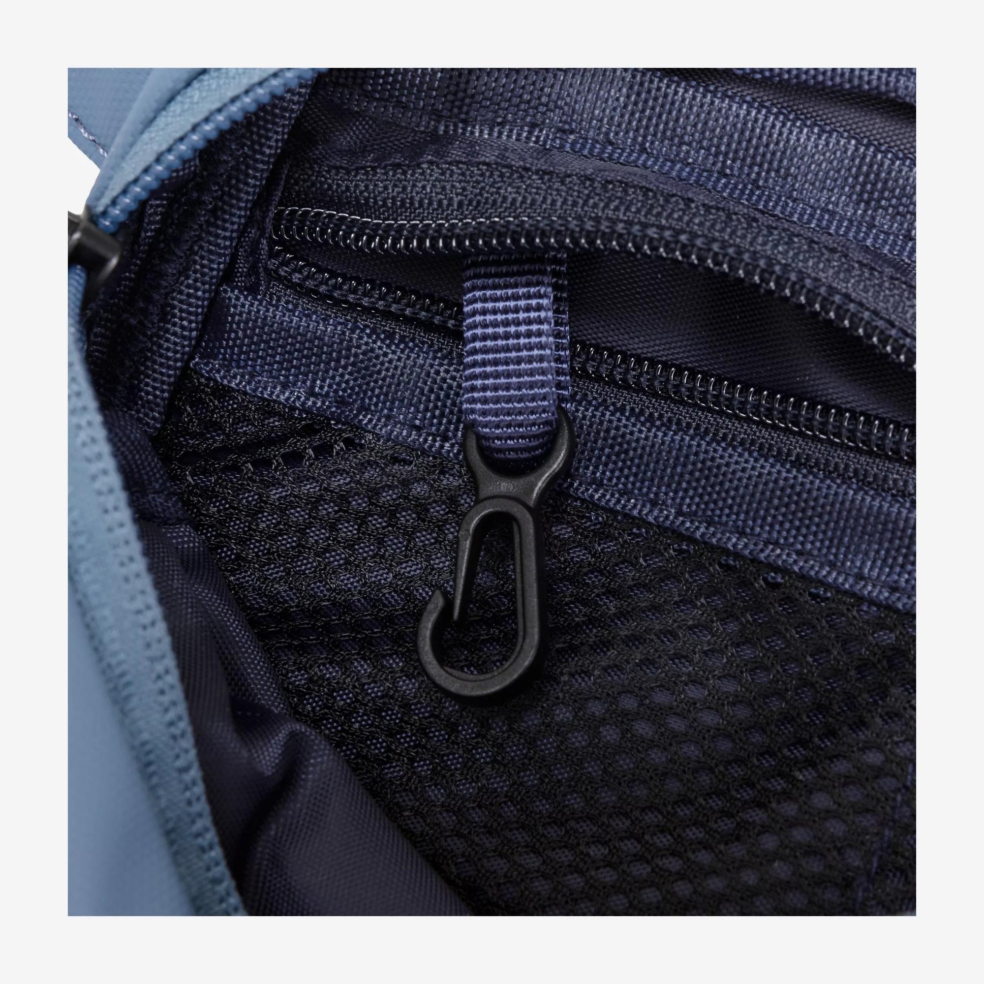 Product image 8 of 13 of Elliker Semer Sling Bag 1L - Steel Blue