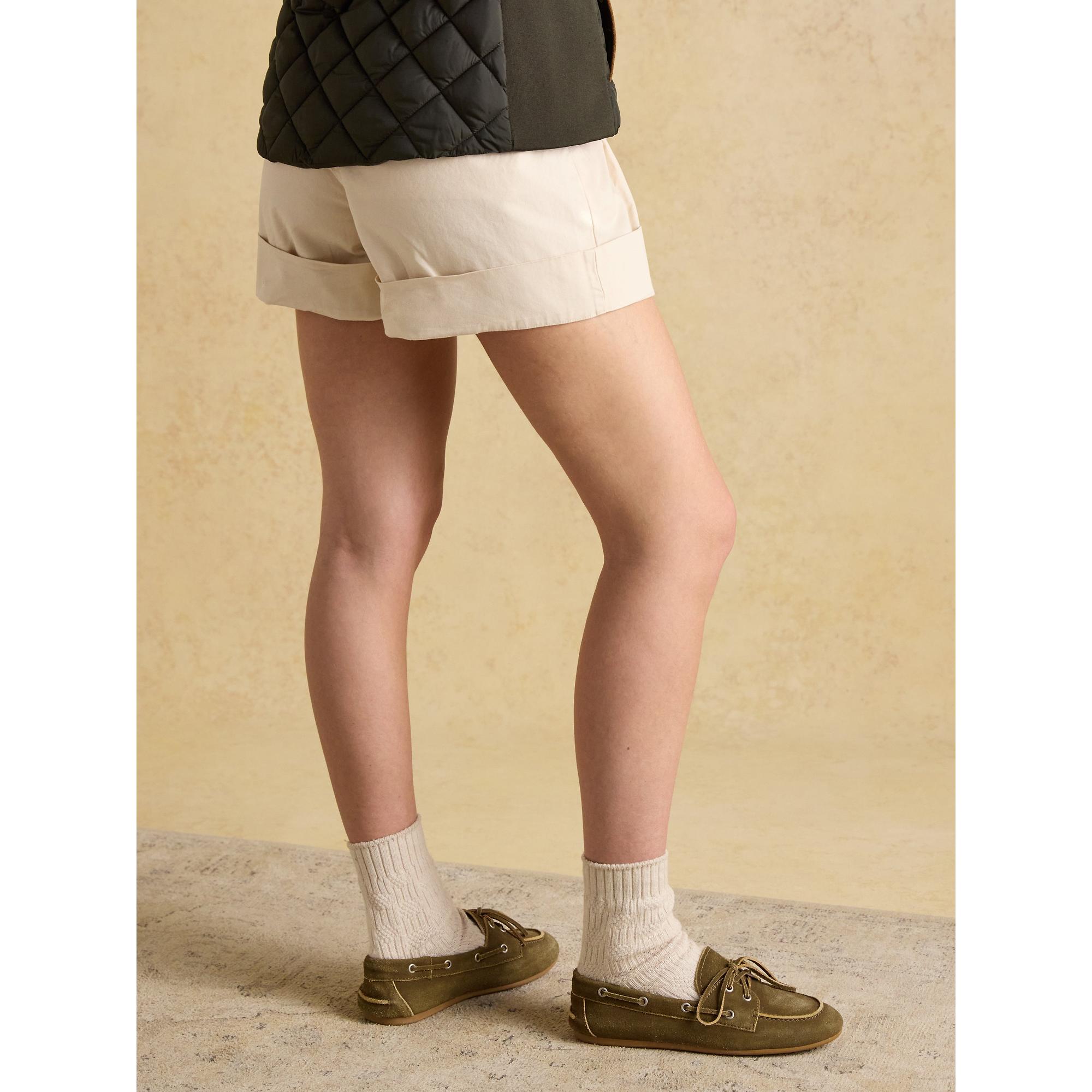 Product image 7 of 12 of Joules Women's Braemar Luxe Showerproof Diamond Quilted Gilet - Green