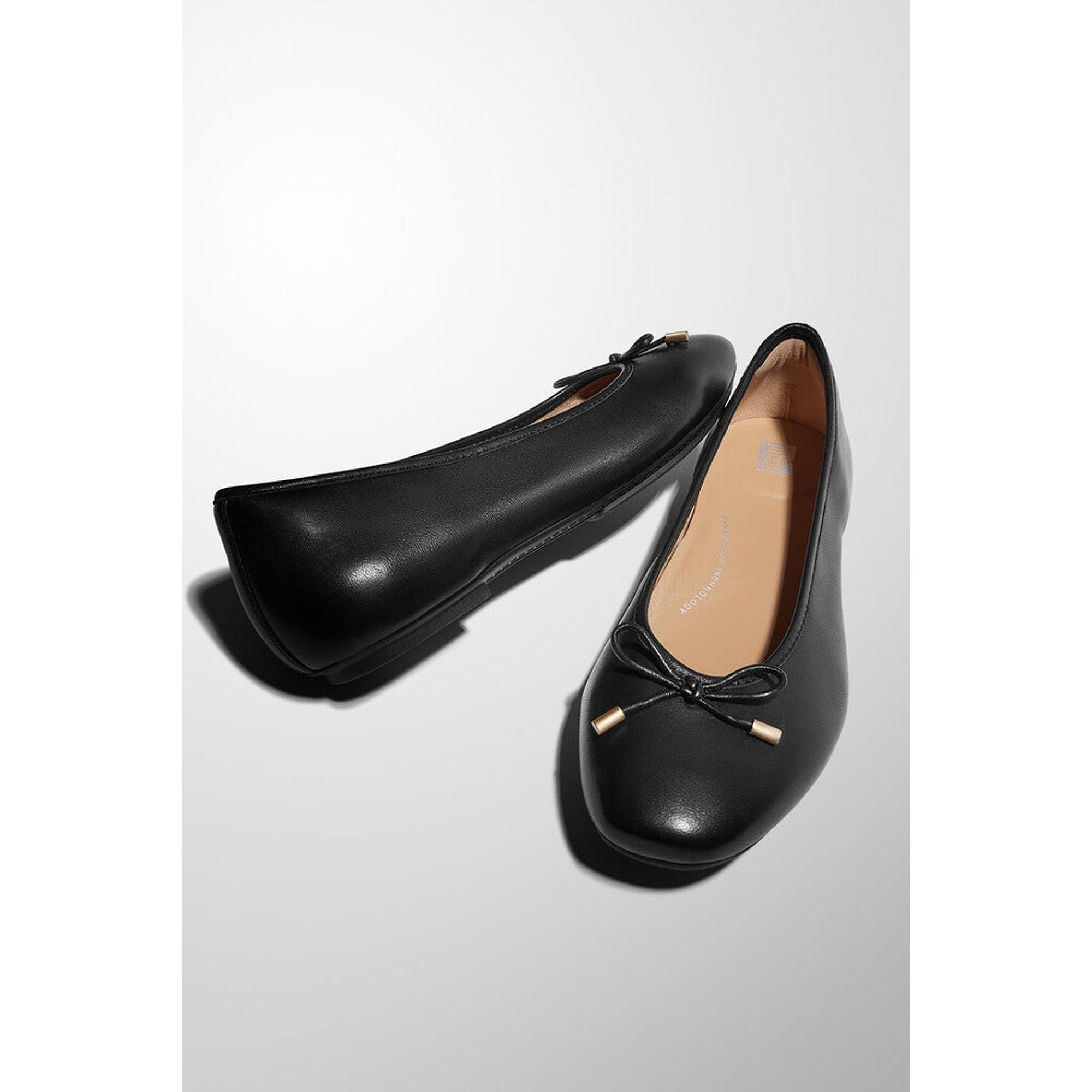 Product image 9 of 10 of FitFlop Women's DELICATO Bow Soft Leather Ballet Flats - Black