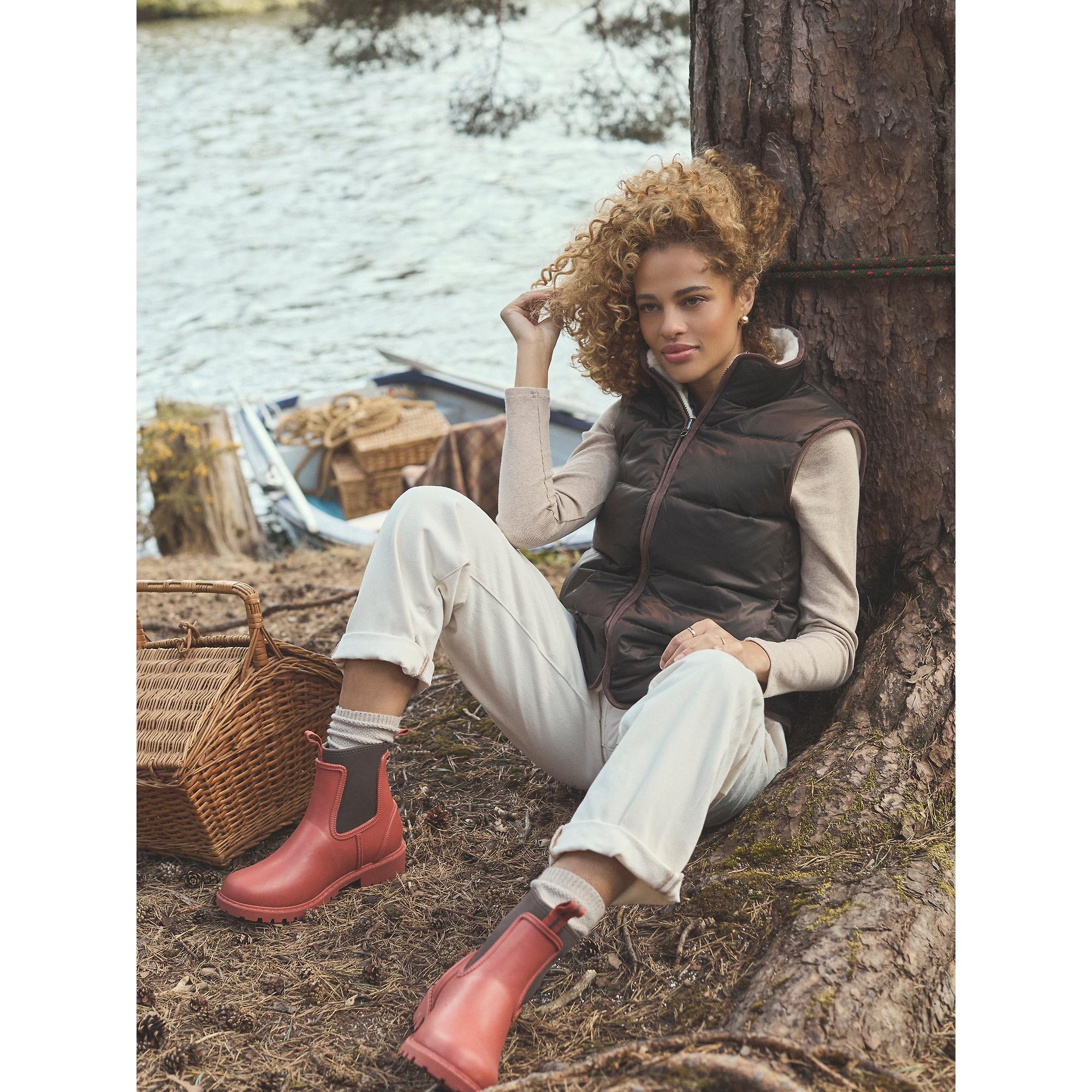 Product image 9 of 10 of Joules Women's Reversible Faux Fur Padded Gilet - Brown/Cream