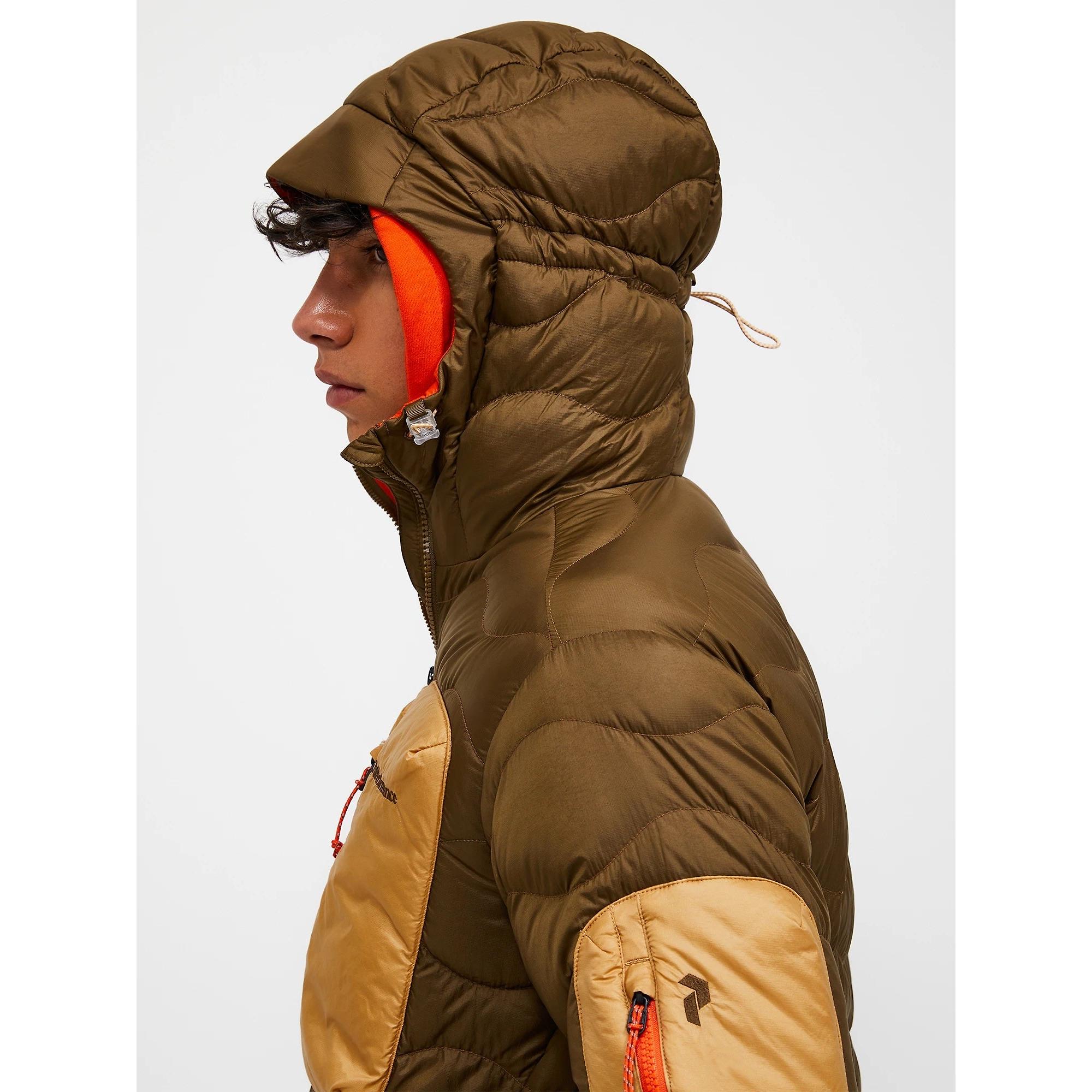 Product image 4 of 10 of Peak Performance Men's Helium Utility Down Hooded Jacket - Meadow Moss / Sierra Sand