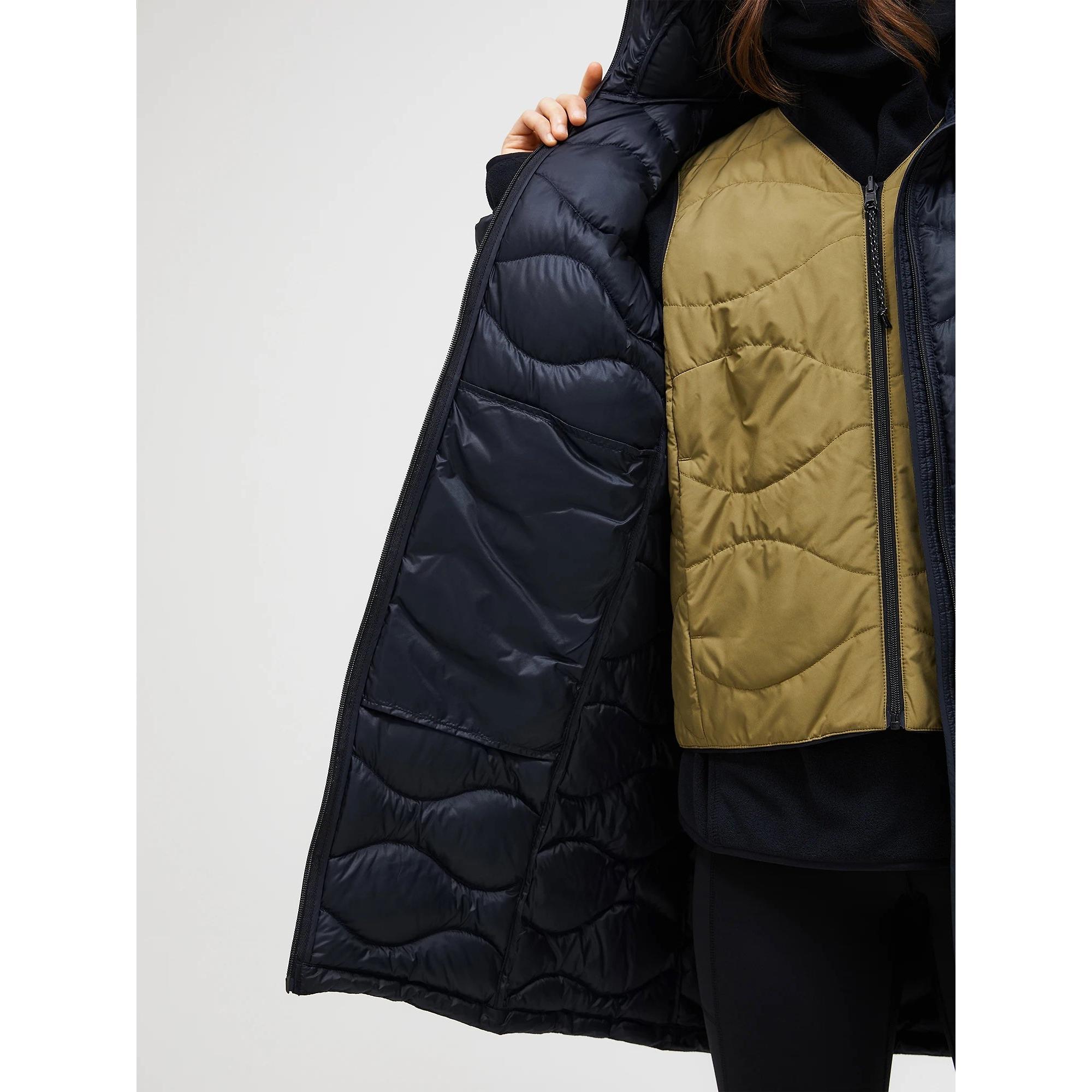 Product image 6 of 9 of Peak Performance Women's Helium Down Parka - Black