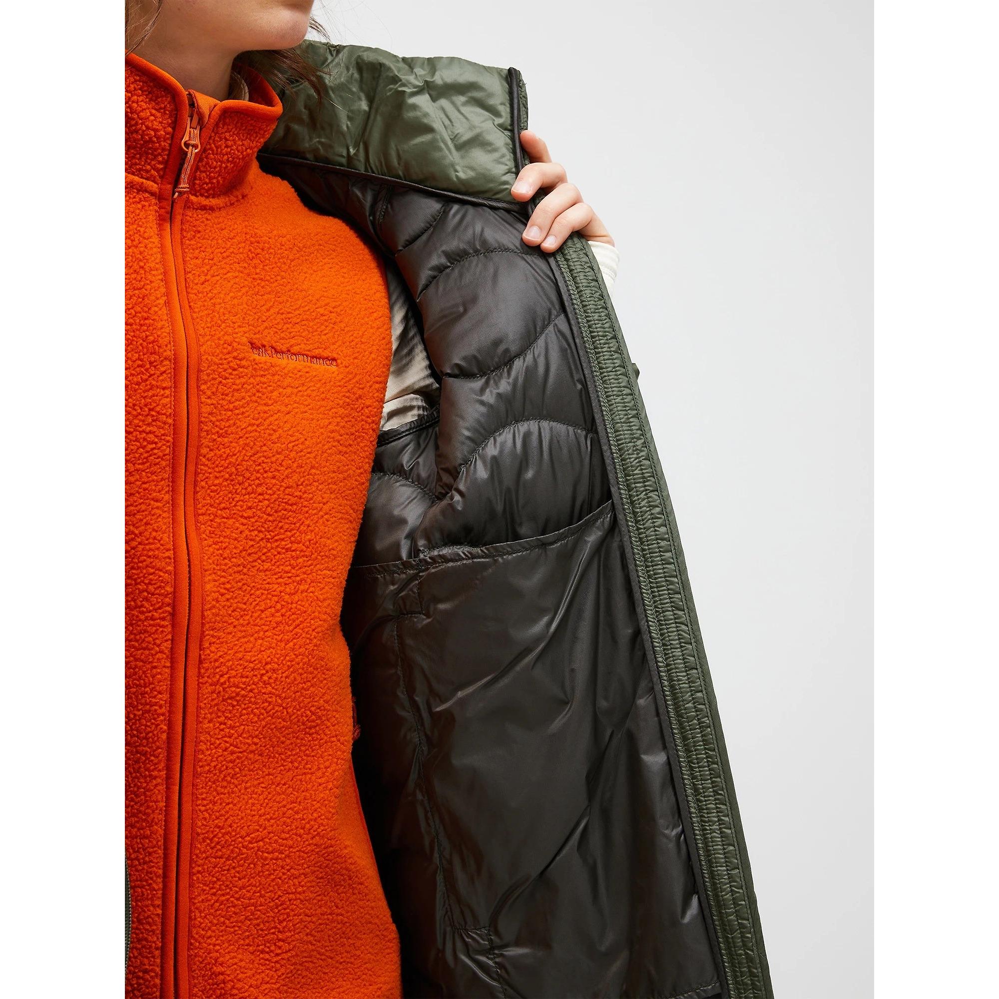 Product image 5 of 10 of Peak Performance Women's Helium Down Coat - Pine Needle/Olive Extreme