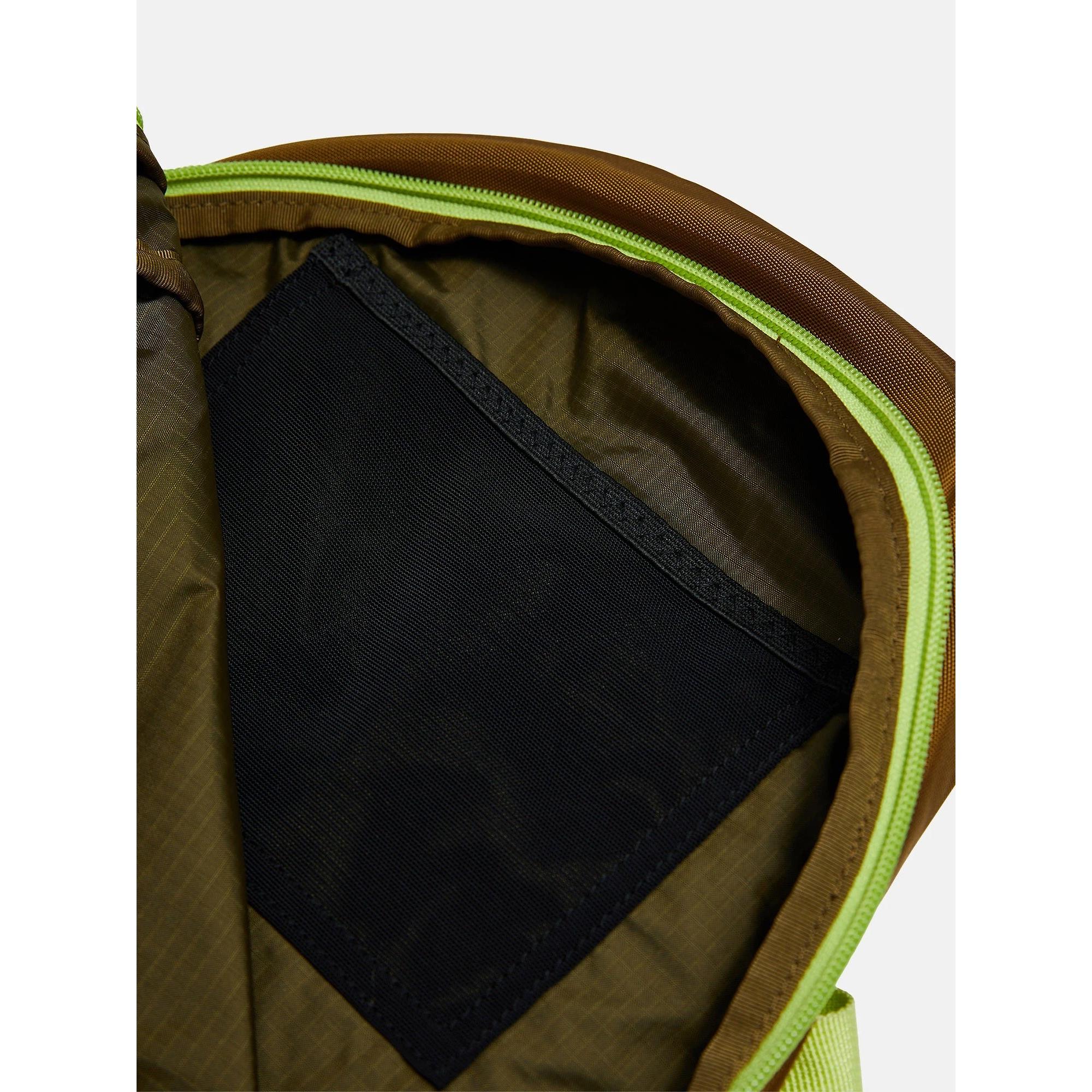 Product image 4 of 10 of Peak Performance Outdoor Crossbody Bag 8.6L - Earthy Summit