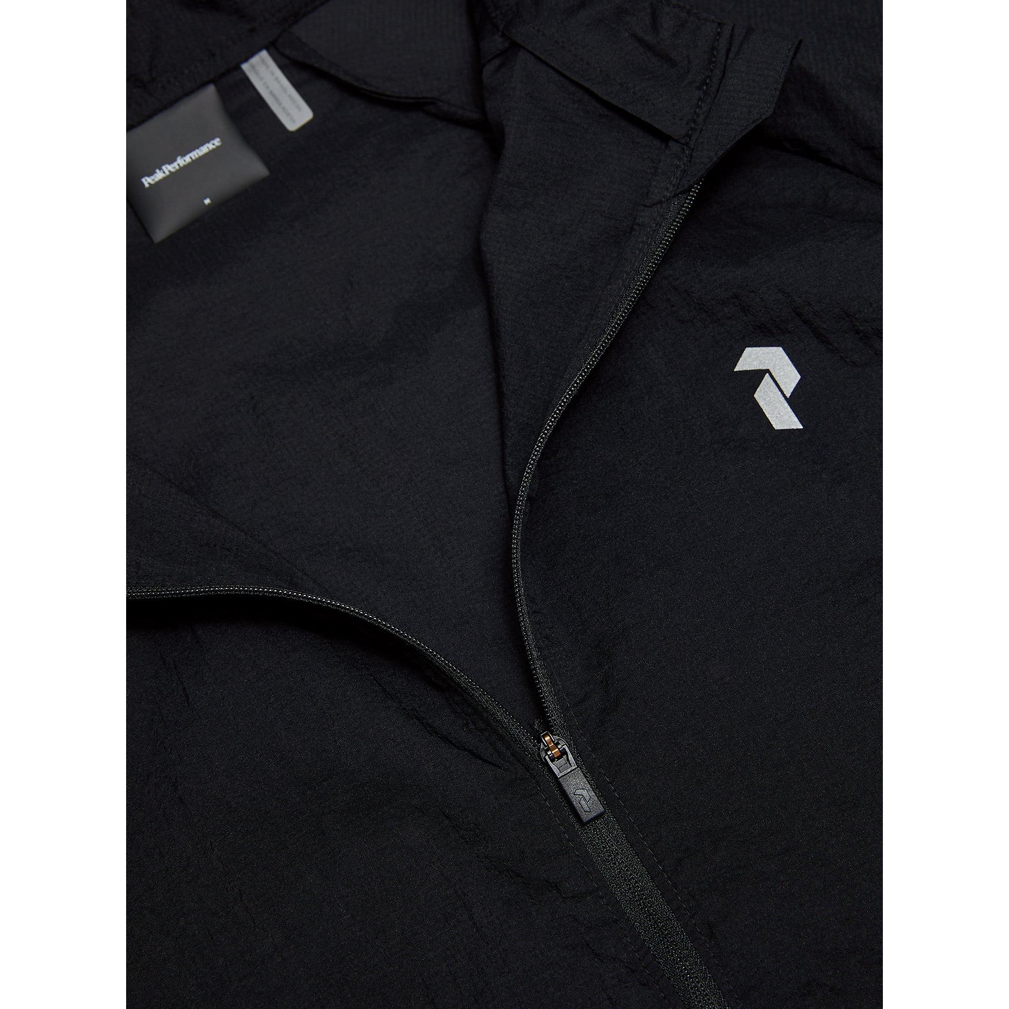 Product image 4 of 5 of Peak Performance Men's Discover Wind Jacket - Black
