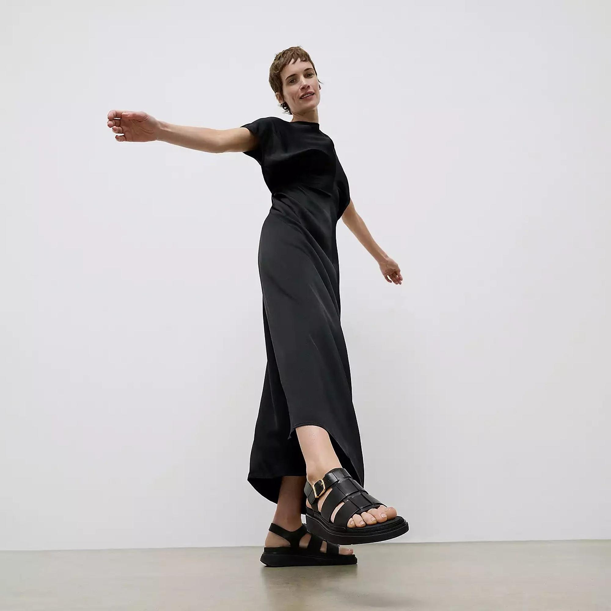 Product image 5 of 5 of FitFlop Women's GEN-FF Leather Fisherman Sandals - Black