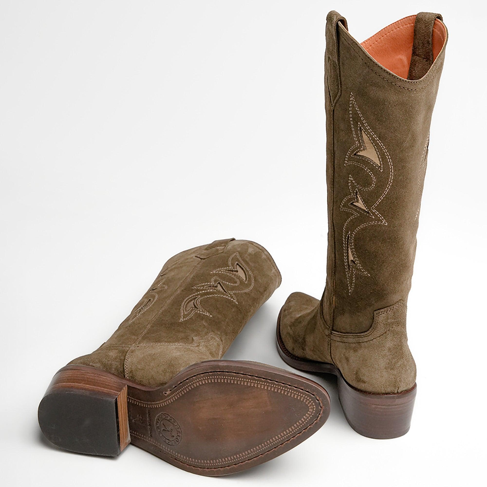 Product image 4 of 5 of Penelope Chilvers Women's Goldie Paloma Suede Boots - Truffle