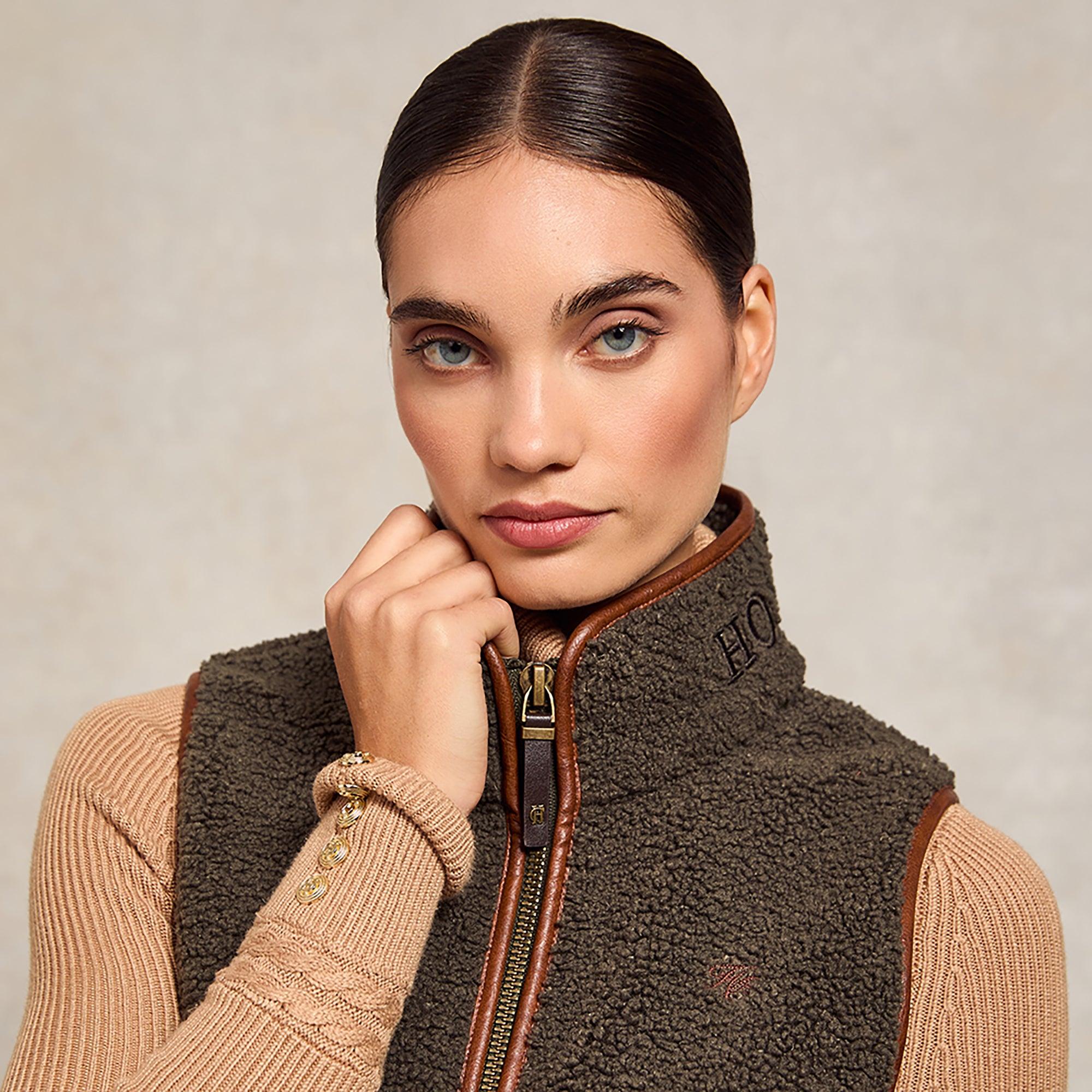 Product image 8 of 10 of Holland Cooper Women's Country Fleece Gilet - Khaki Borg