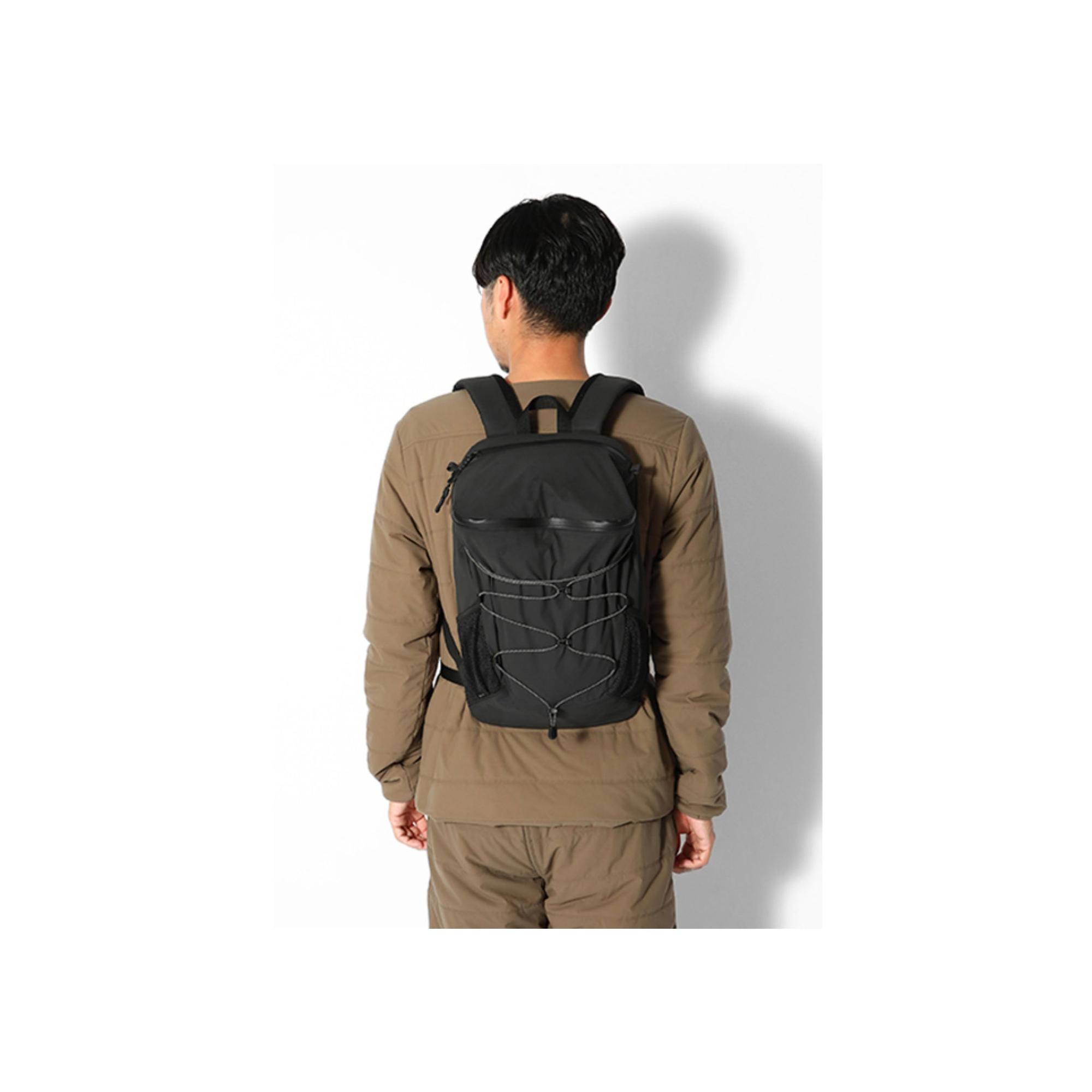 Snow Peak Active Field Light Backpack - Black | British Attire