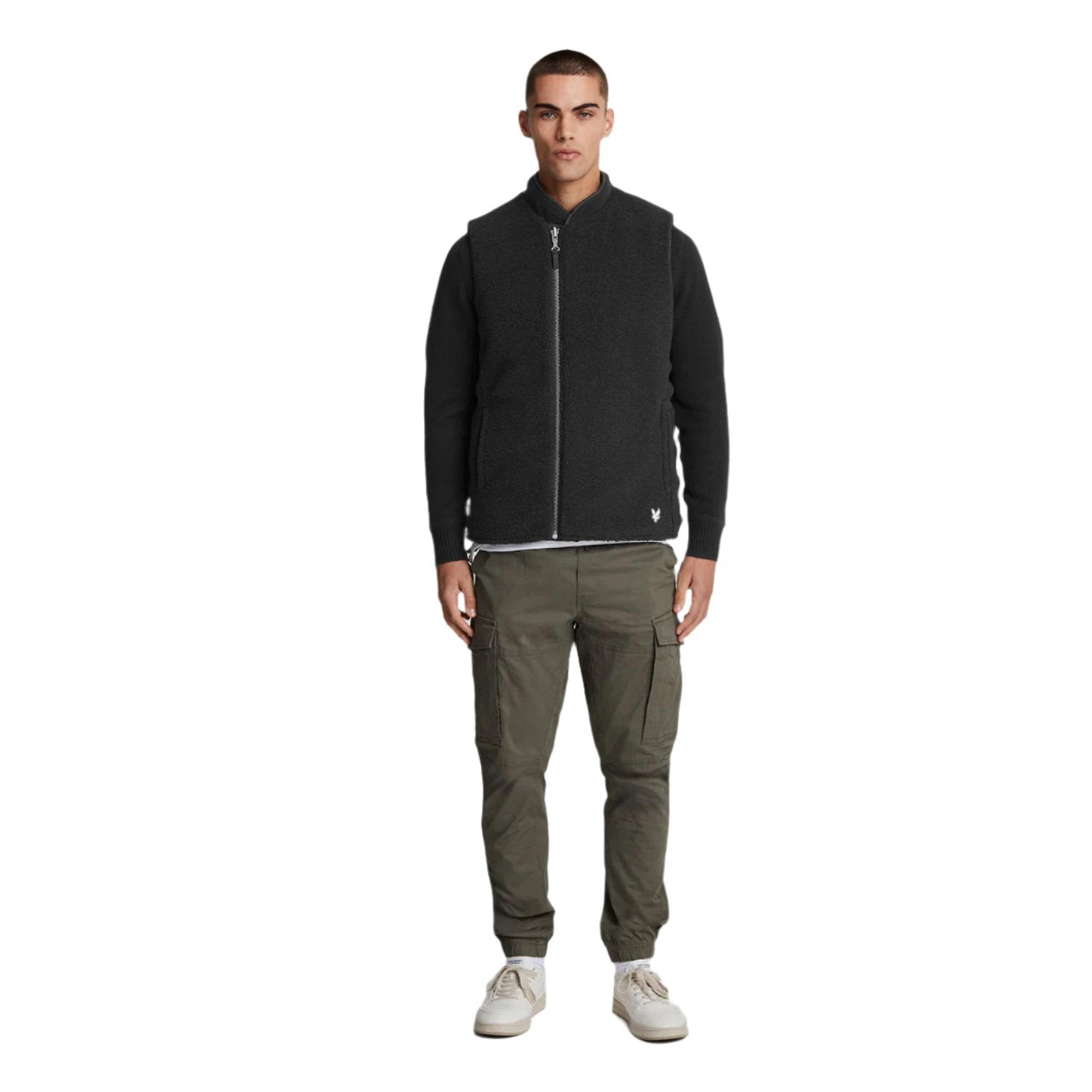 Product image 3 of 5 of Lyle & Scott Men's Premium Reversible Quilted Gilet - Lacquer