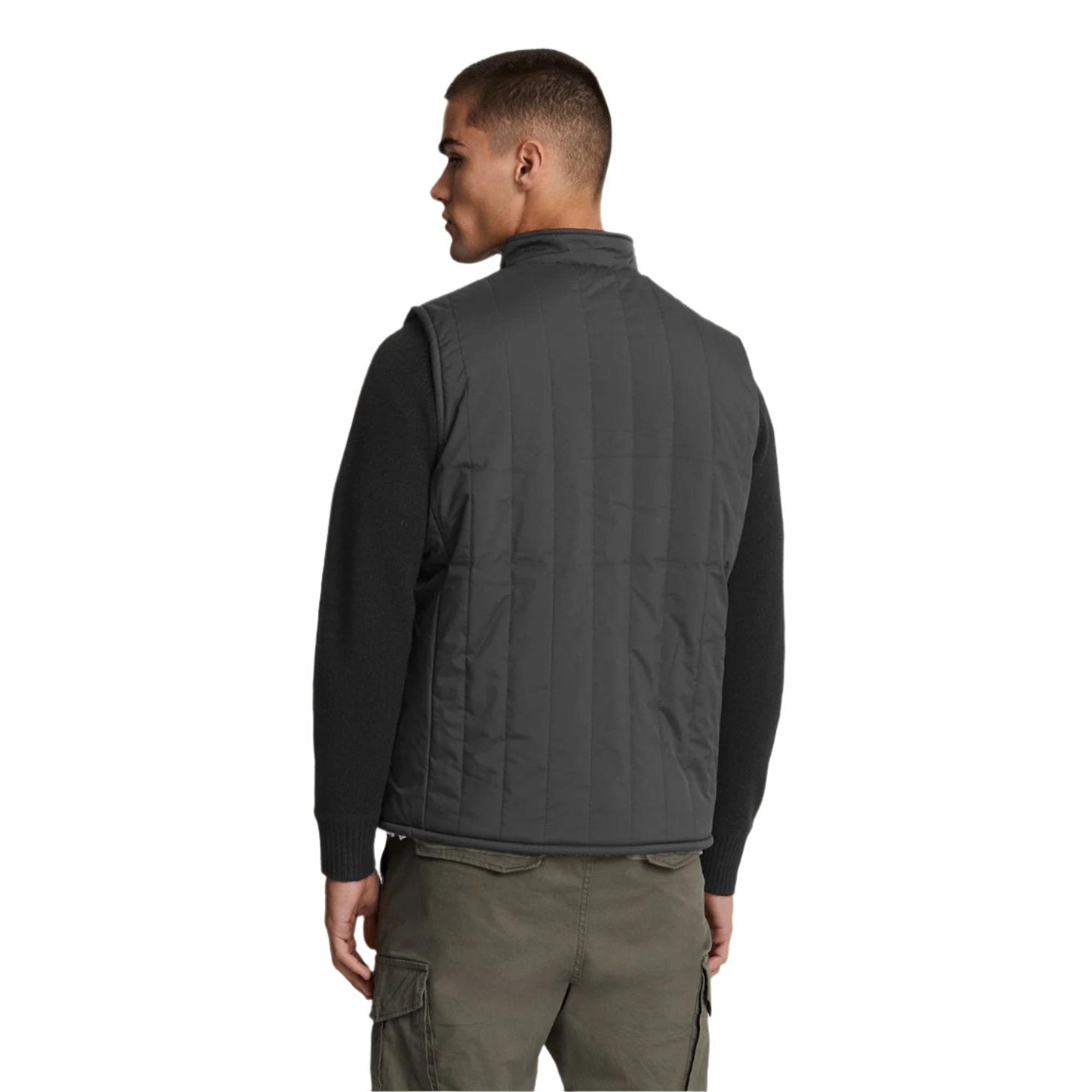 Product image 2 of 5 of Lyle & Scott Men's Premium Reversible Quilted Gilet - Lacquer