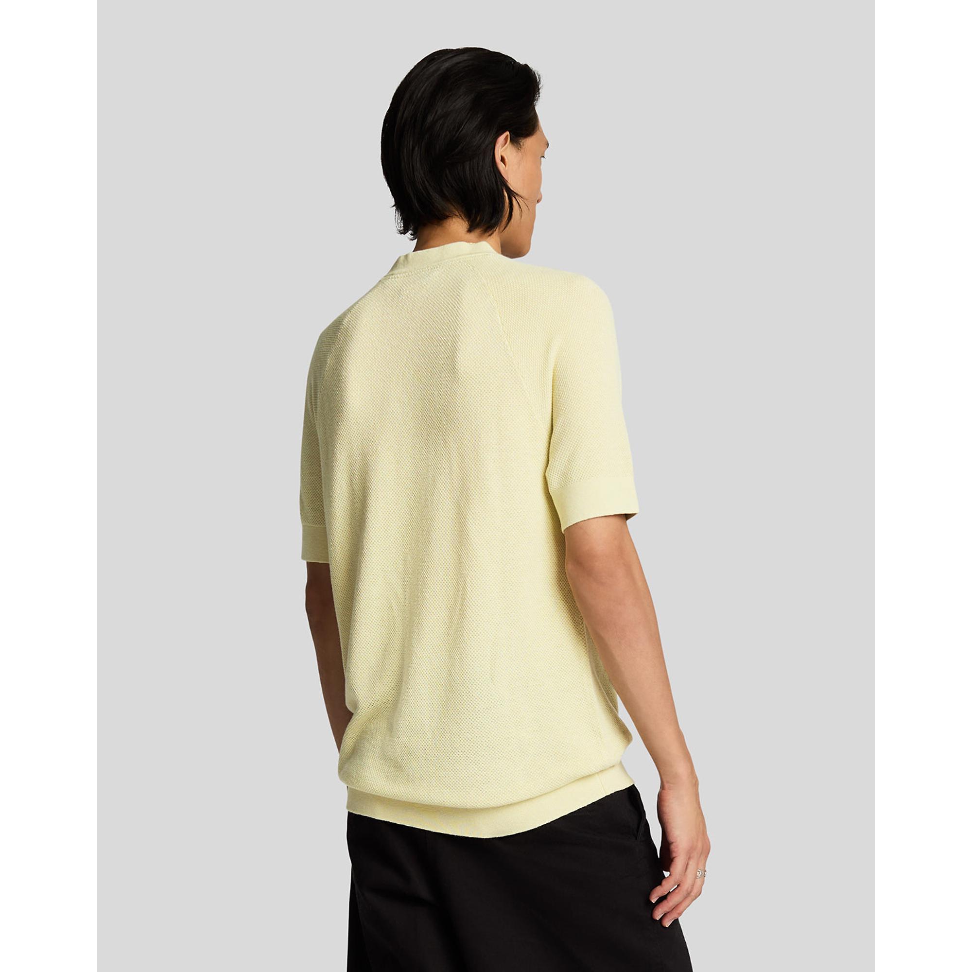 Product image 4 of 5 of Lyle & Scott Men's Linen Blend Knitted T-Shirt - Luna