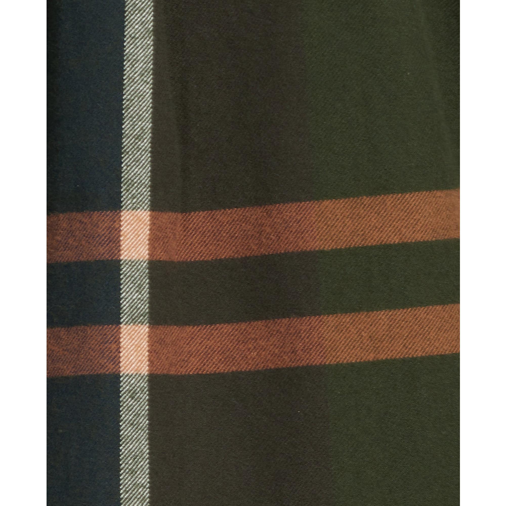 Product image 7 of 7 of Barbour Men's Iceloch Tailored Fit Shirt - Classic