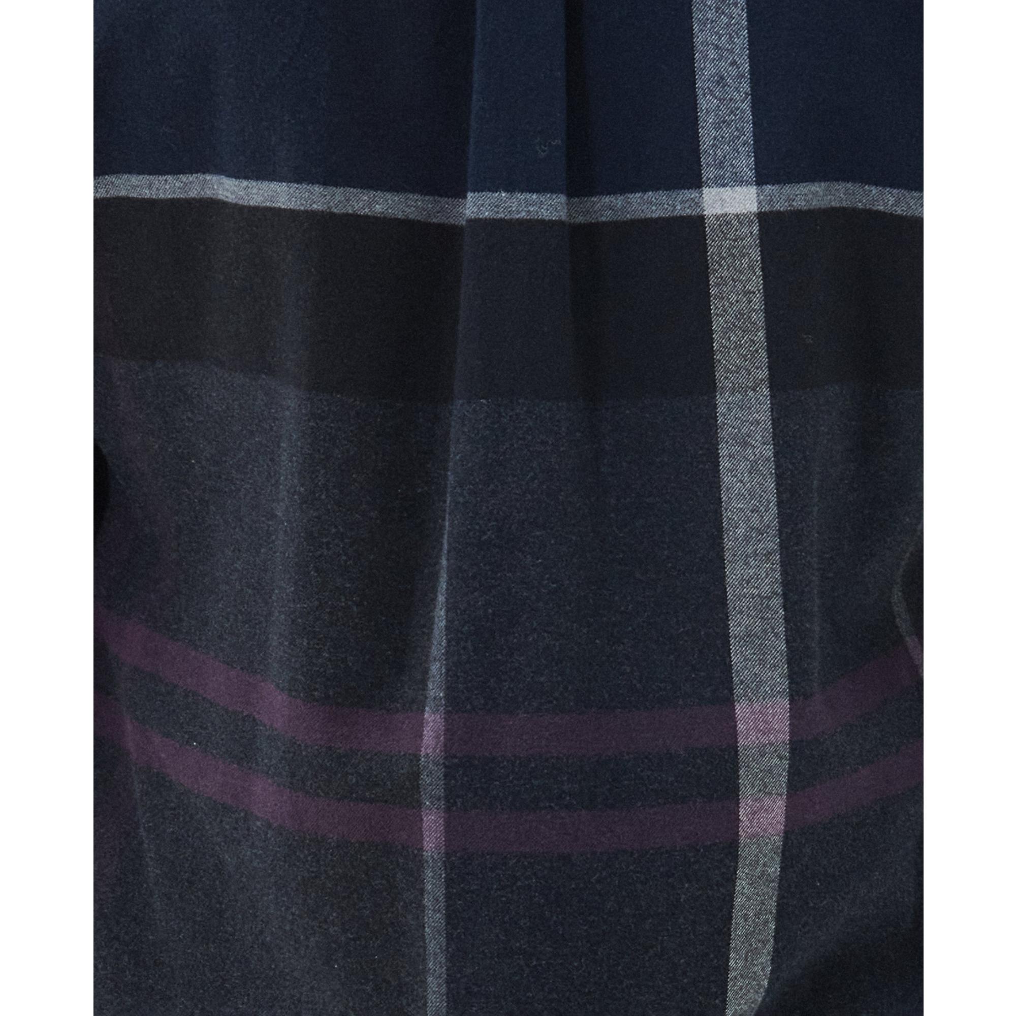 Product image 7 of 8 of Barbour Men's Iceloch Tailored Fit Shirt - Black