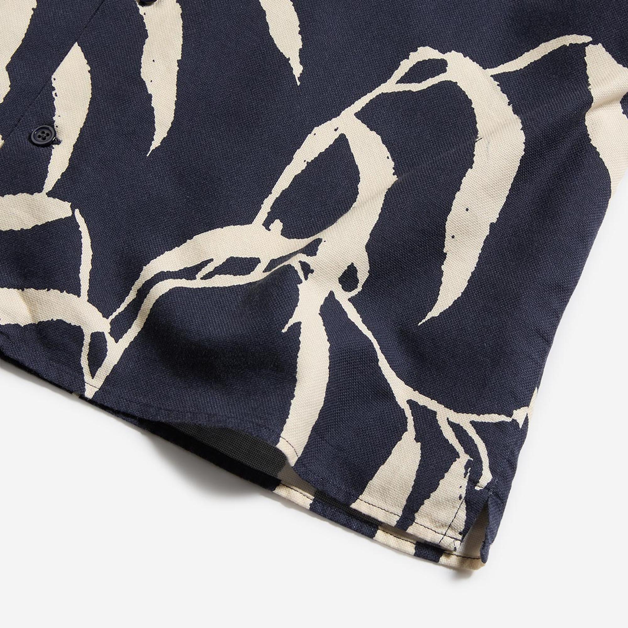 Product image 4 of 8 of Oliver Sweeney Men's Ravenshead Riviera Cotton Shirt - Navy Print