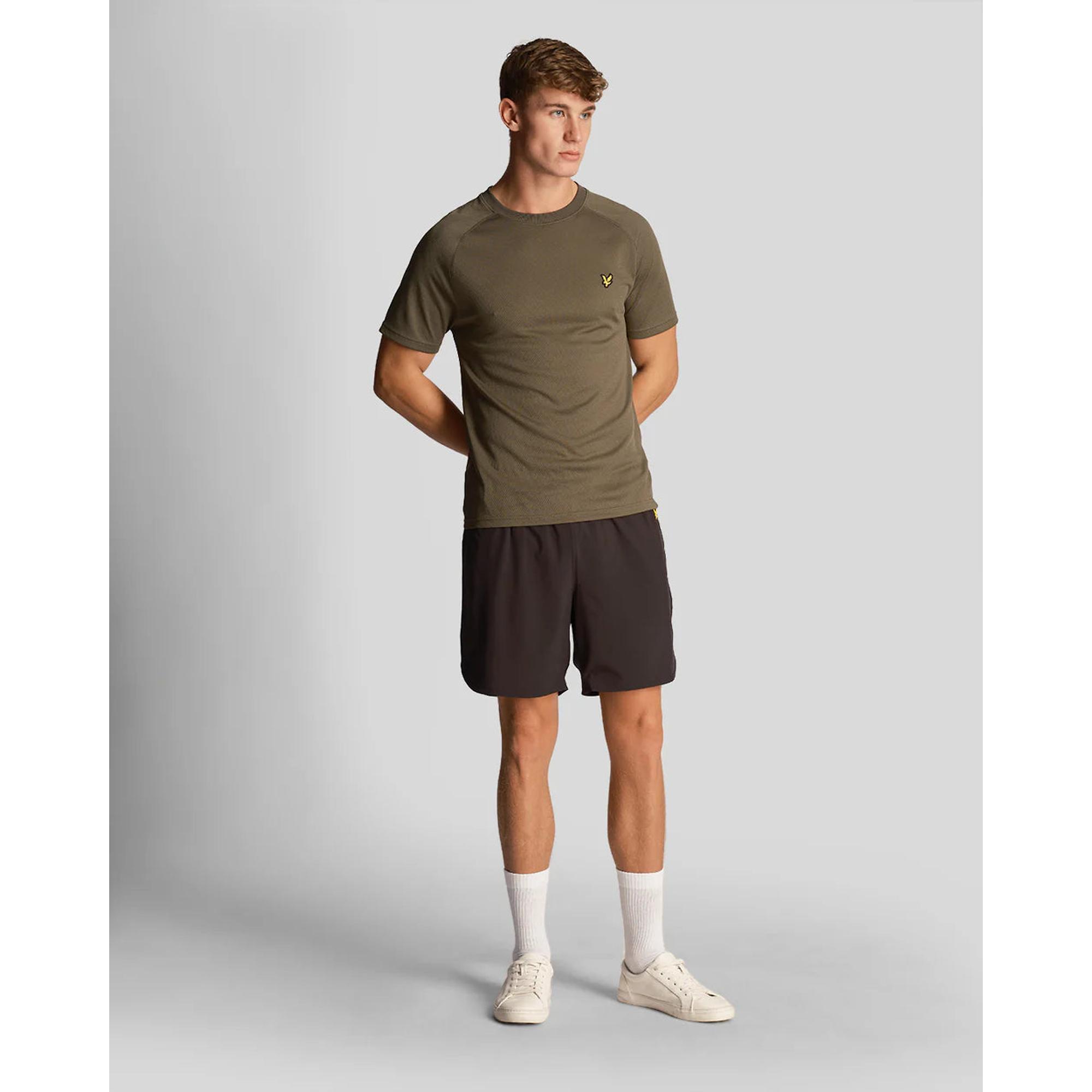 Product image 2 of 5 of Lyle & Scott Men's Core Raglan T-Shirt - Cactus Green