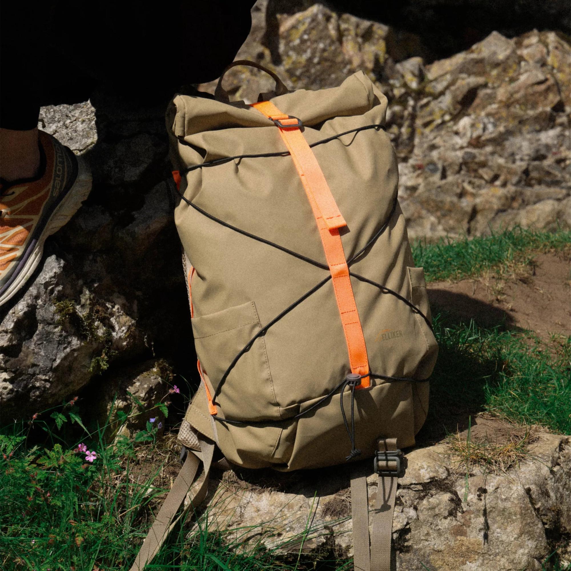 Product image 3 of 16 of Elliker Dayle Roll Top Backpack 21/25L - Navy