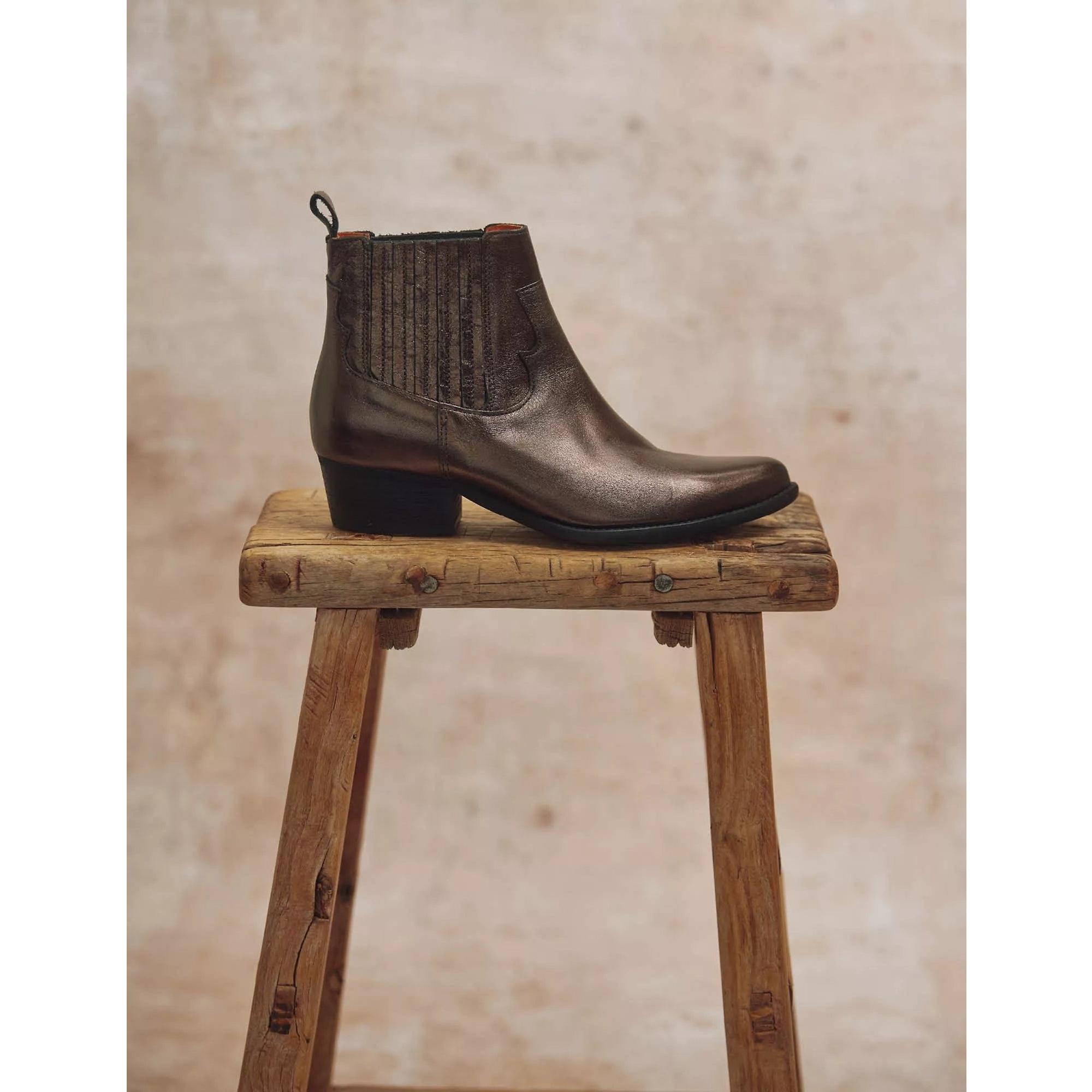 Product image 5 of 6 of Penelope Chilvers Women's Frontier Metallic Leather Boot - Walnut