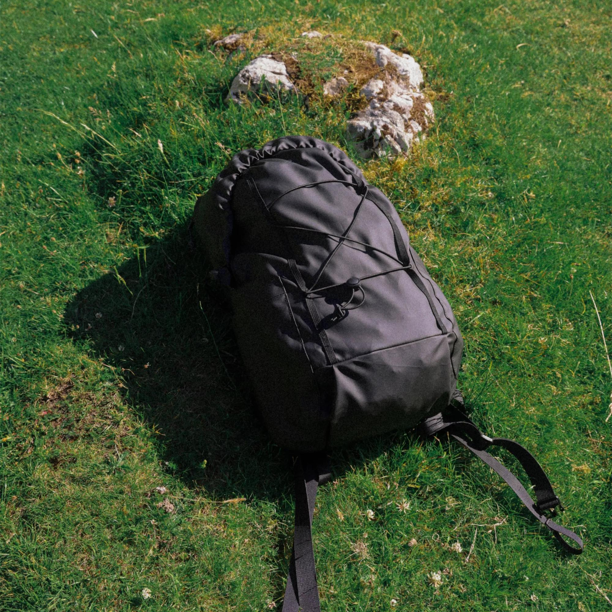 Product image 5 of 16 of Elliker Kiln Hooded Zip Top Backpack 22L - Black