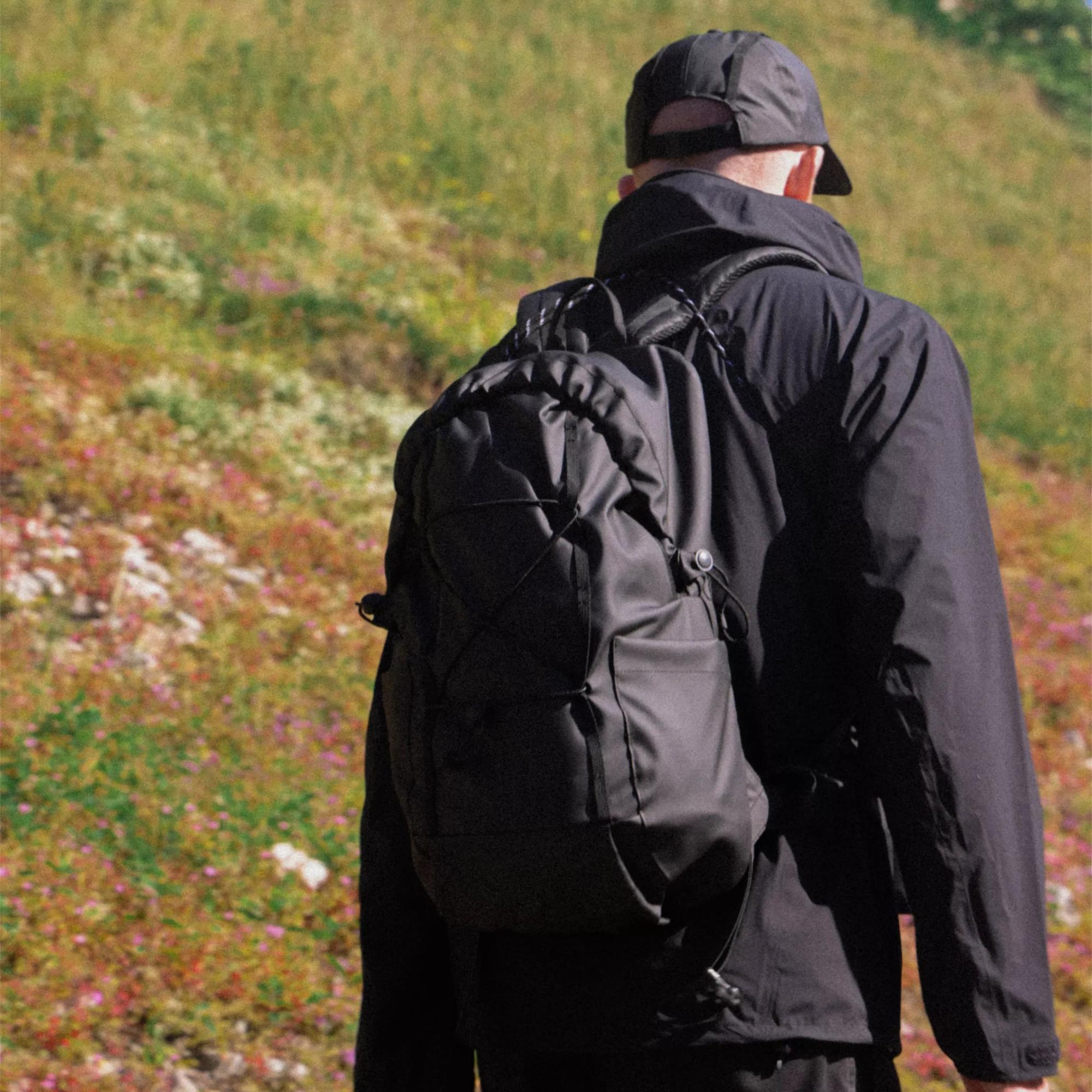 Product image 3 of 13 of Elliker Kiln Hooded Zip Top Backpack 22L - Green