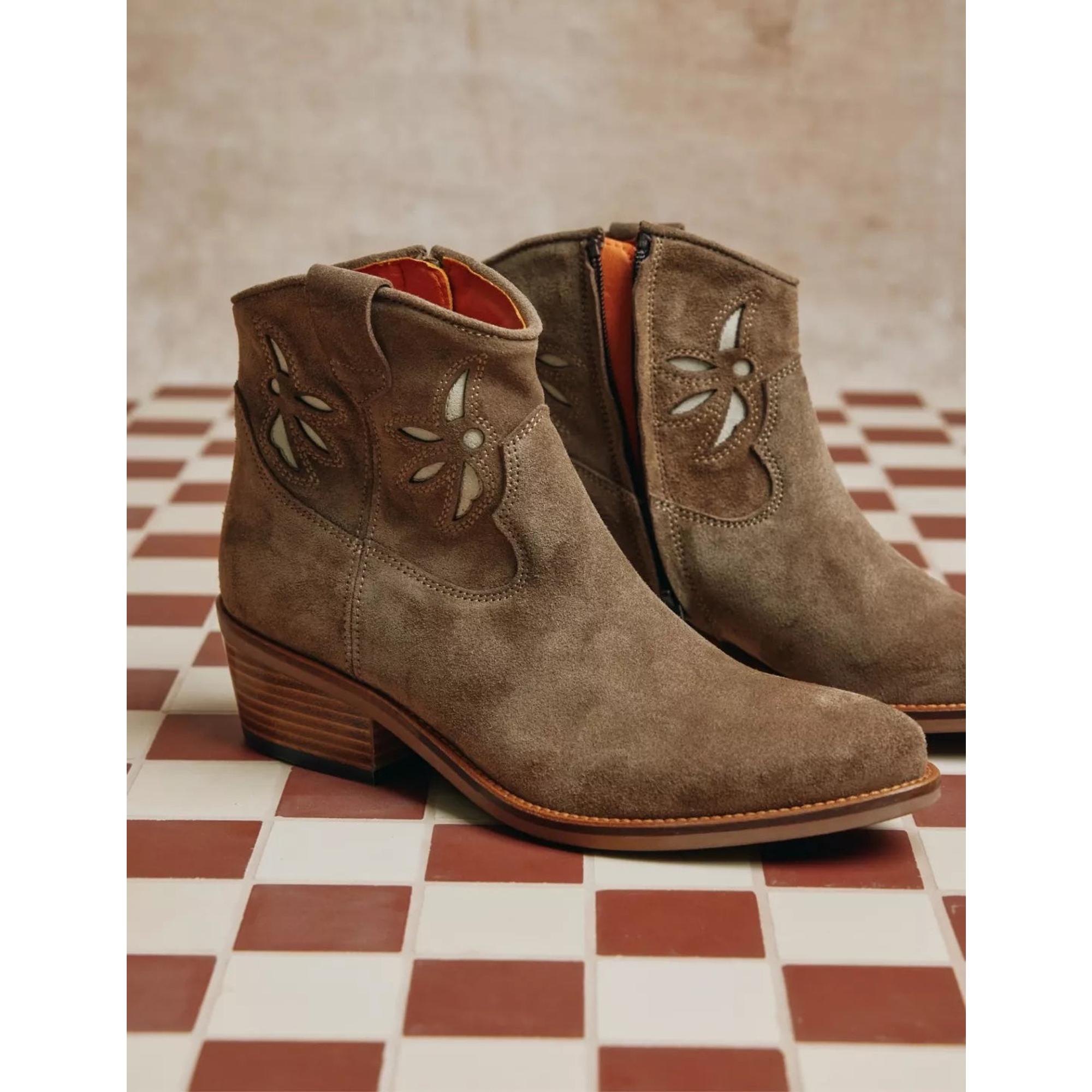 Product image 3 of 7 of Penelope Chilvers Women's Cassidy Jasmine Boots - Sesame