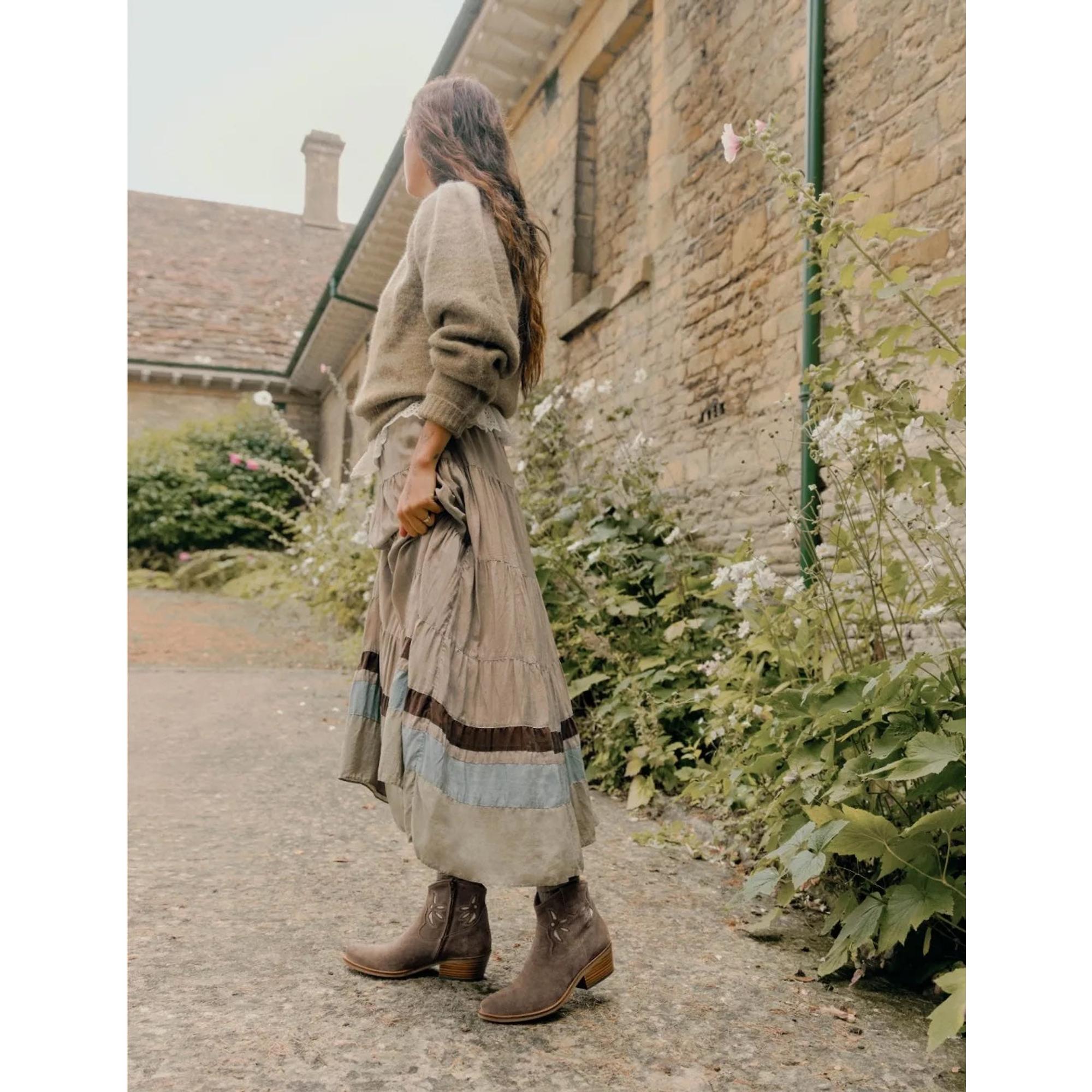 Product image 4 of 7 of Penelope Chilvers Women's Cassidy Jasmine Boots - Sesame