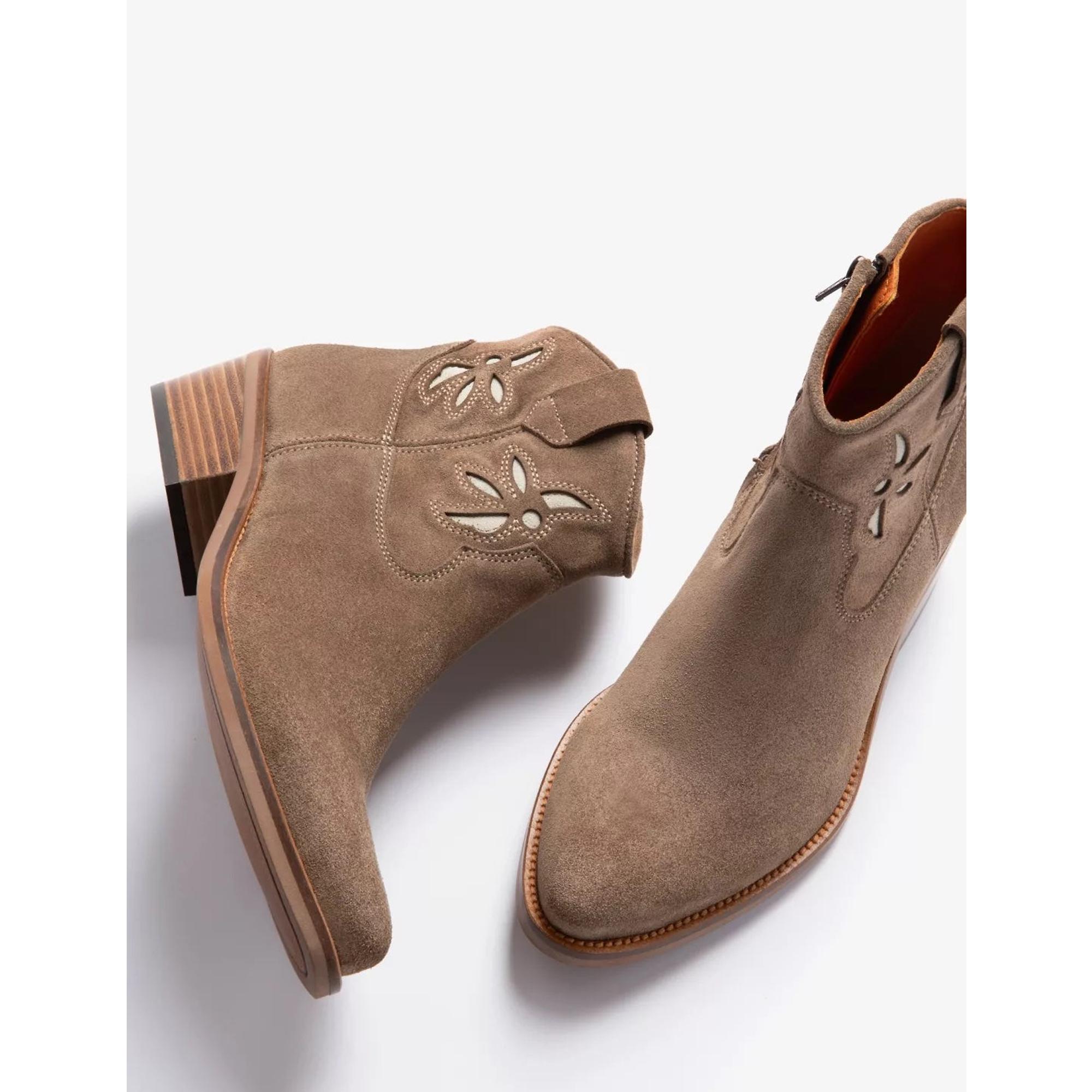 Product image 7 of 7 of Penelope Chilvers Women's Cassidy Jasmine Boots - Sesame