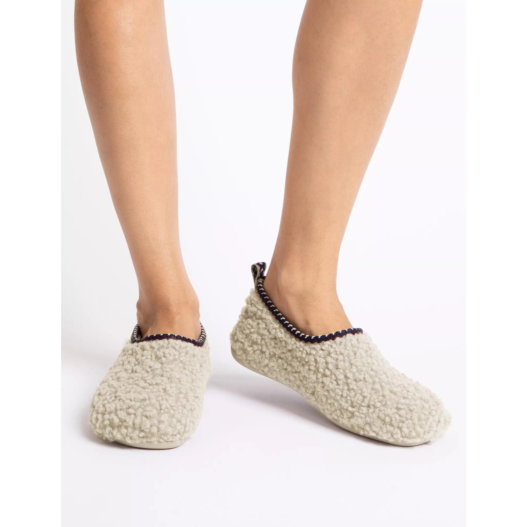 Product image 4 of 5 of Penelope Chilvers Women's Peaseblossom Fleece Slipper - Milk
