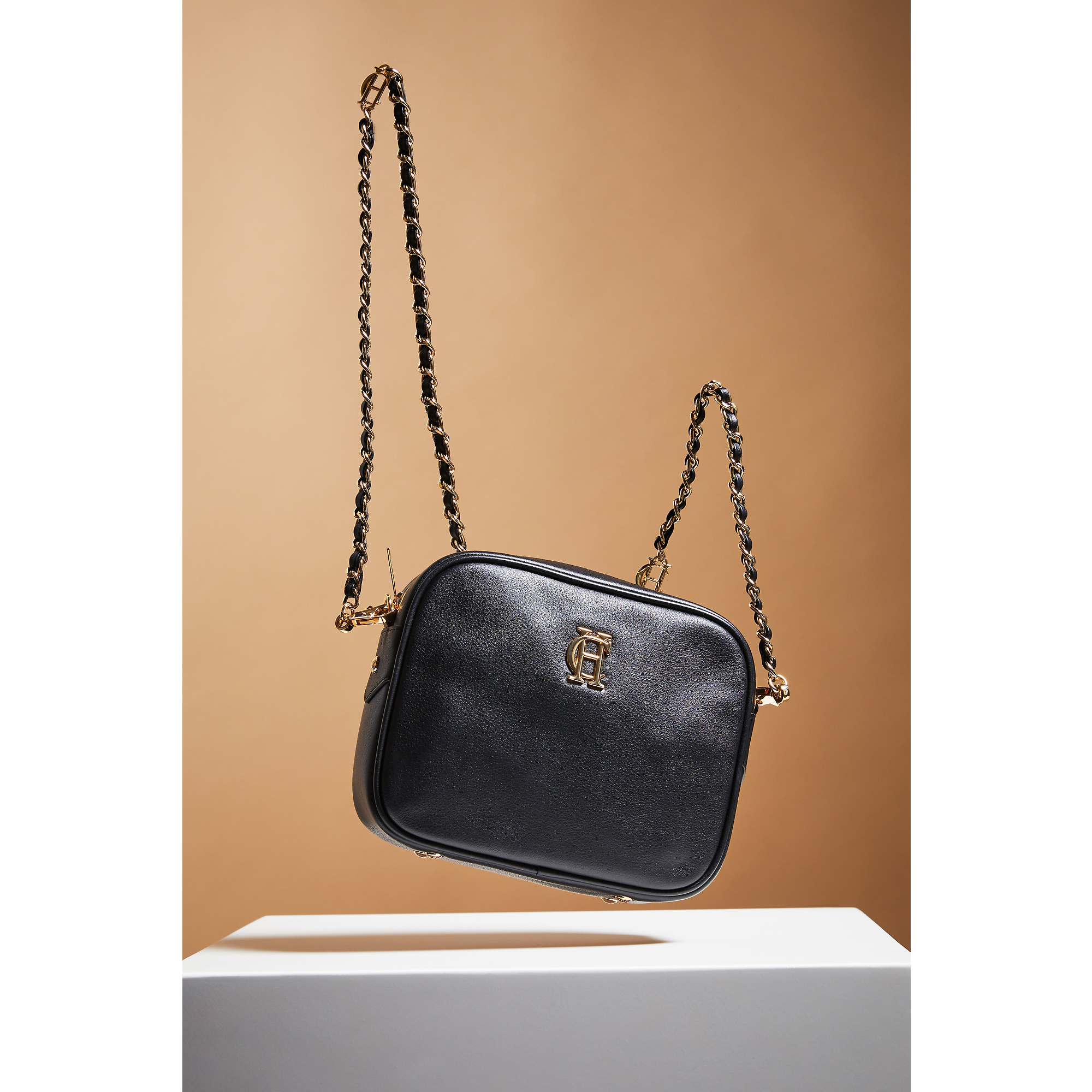 Product image 4 of 6 of Holland Cooper Women's Soho Camera Bag - Black