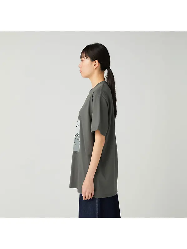 Snow Peak Camping Graphic T-Shirt - Grey Image 5