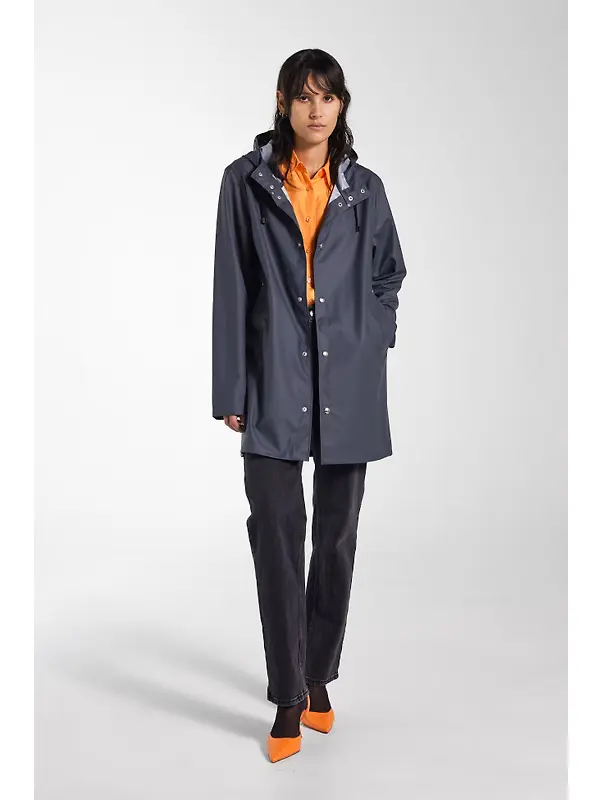 Stutterheim Stockholm Lightweight Raincoat - Charcoal Image 12