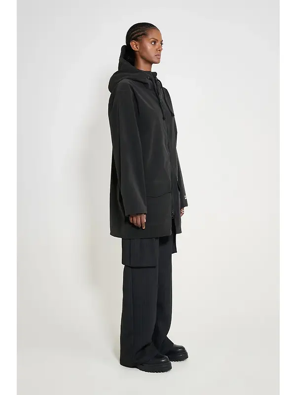 Stutterheim Stockholm Lightweight Patch Raincoat - Matte Black Image 9