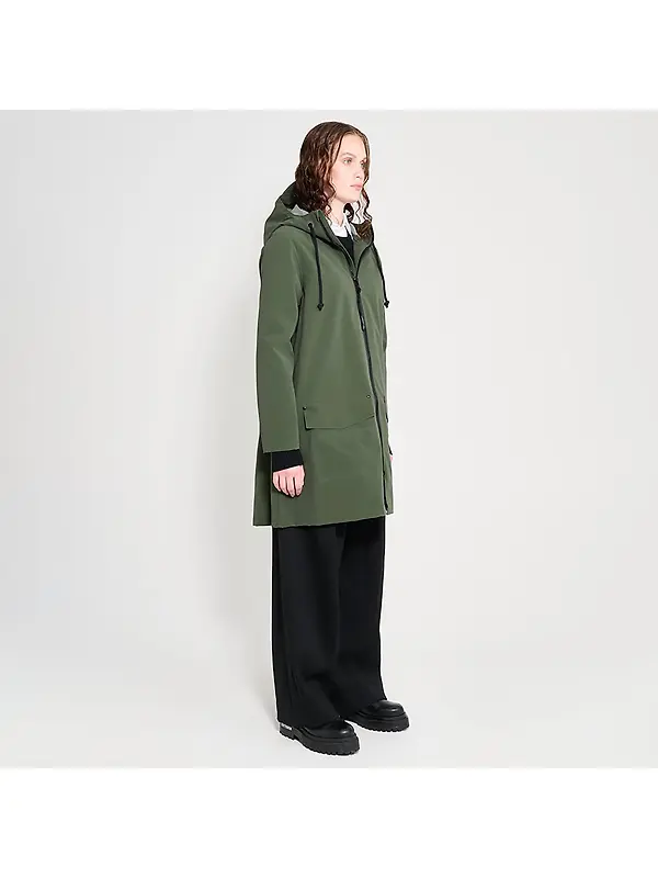 Stutterheim Women's Mosebacke Lightweight Patch Raincoat - Matte Green Image 3