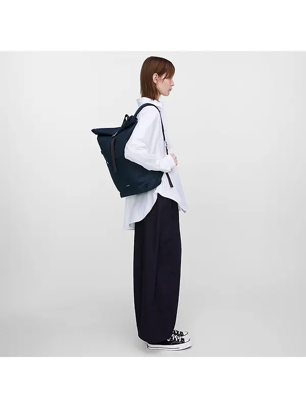 Sandqvist Icon Rolltop Backpack M 23L 14" - Navy/Black Image 8