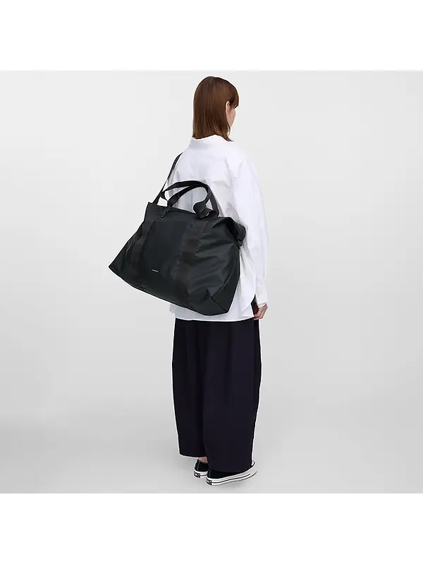 Sandqvist Stream Weekender Bag - Black Image 13