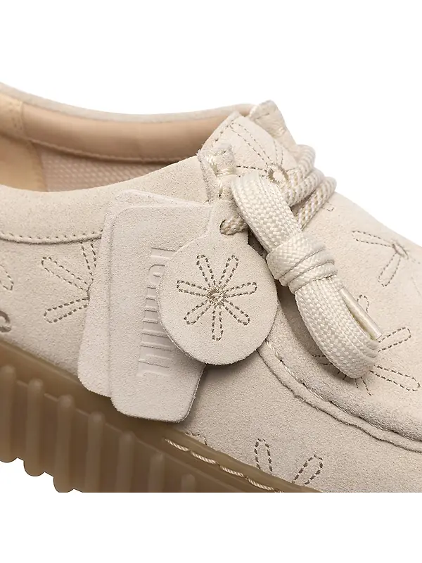 Clarks Women's Torhill Bee - Cream Interest Image 8