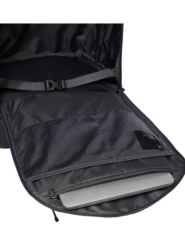 Haglöfs Magma 42L Duffel Bag - True Black/Magnetite Image 7